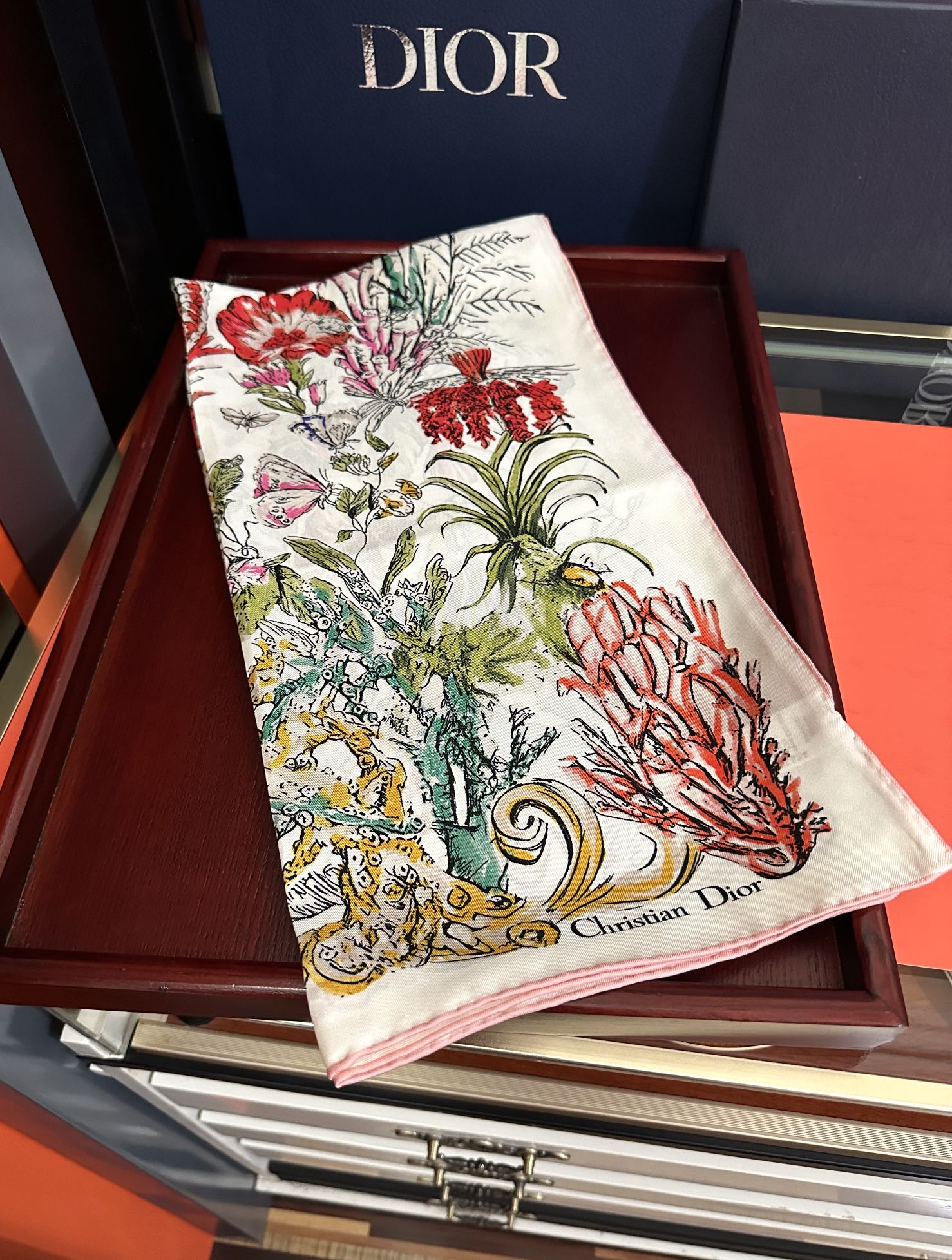 🔥高版本 迪奥2025新款官网同步 【花卉系列】太美了[玫瑰]买到都说好👍下手一定要快高端 大爱❤️女人