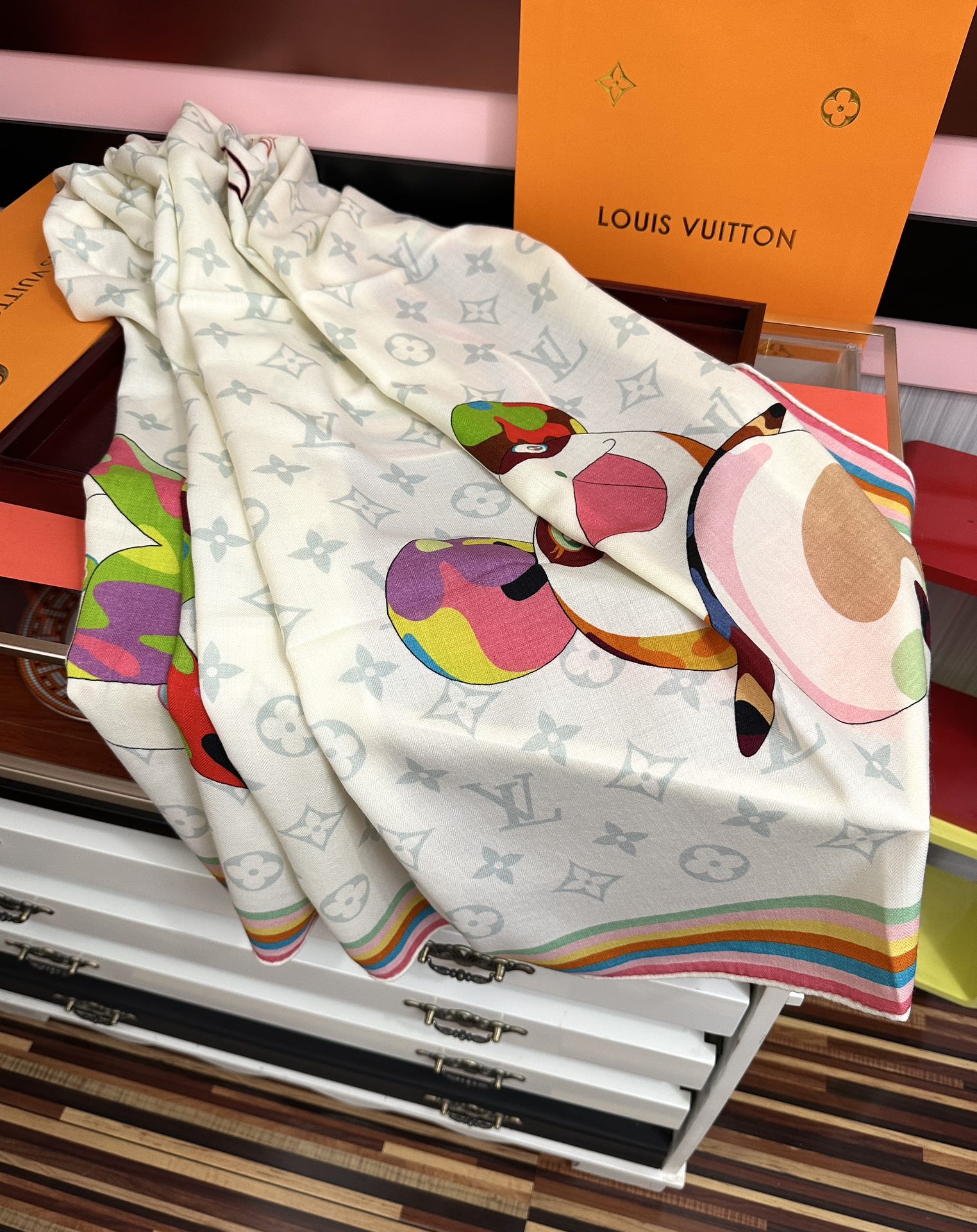 新款❤️LV 太美了ZG同步 【双面同色】今年最流行的花型 经典优雅[礼物]~气质到骨子里[色]新一季的