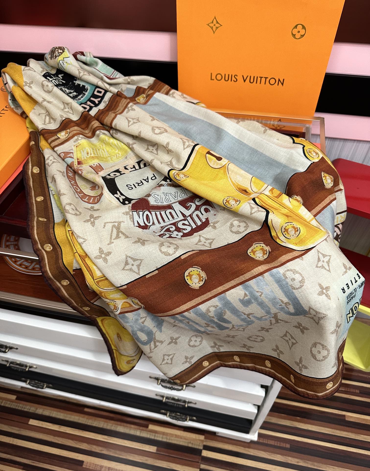 ❤️新款LV 2025高品质 官网同步【双面同色】经典优雅[礼物]~气质到骨子里[色]新一季的面料超高级