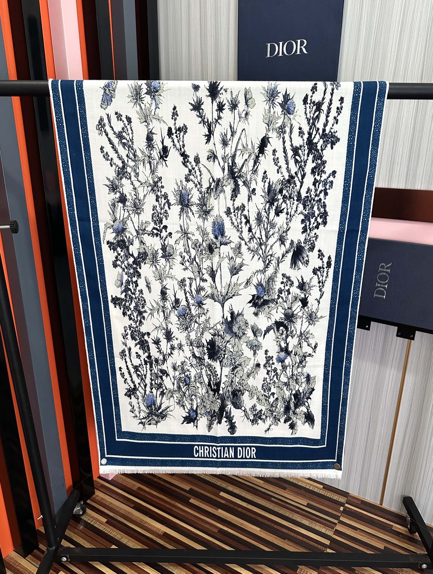 新款 迪奥🔥双面同色【植物丛林】大自然景象[吃瓜]下手一定要快[嘴唇]四季都可以用[勾引]真心美的让人非