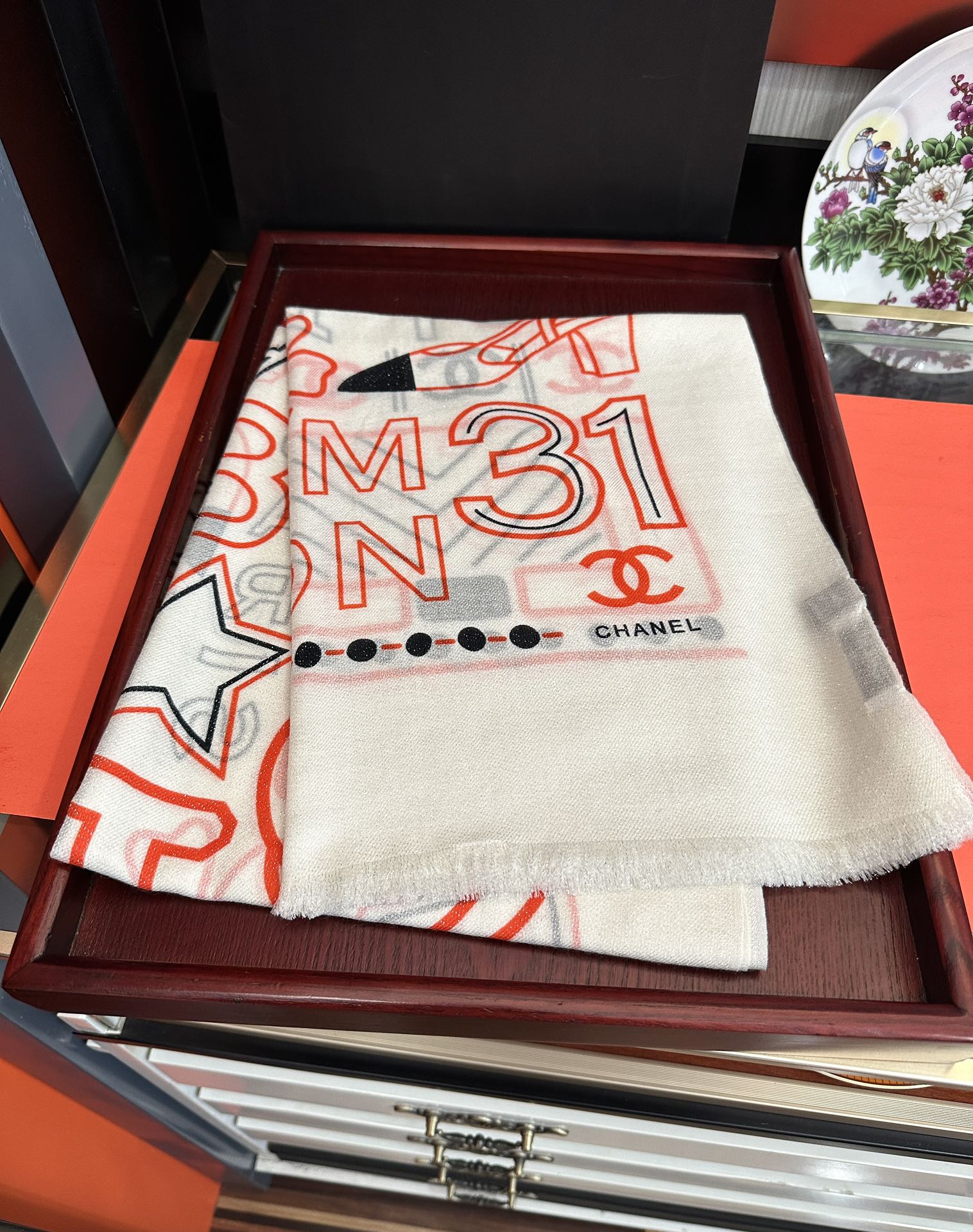 🔥上新小香 银丝2025 最新款[吃瓜]闪闪发光[咖啡]顶级设计太美了，真心赞👍【羊绒绒长巾】😘💍实物真