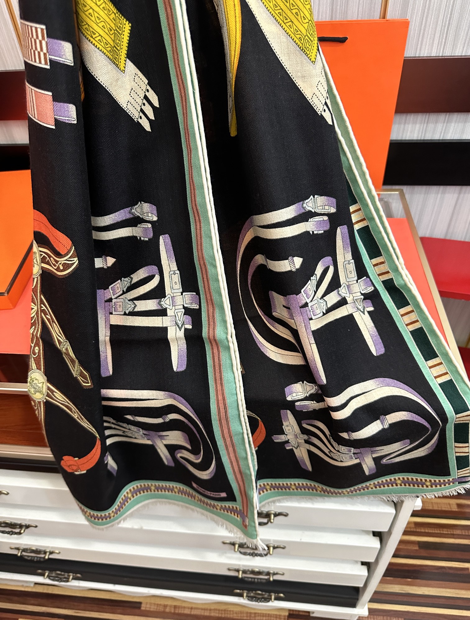 上新 爱马仕🔥【双面同色骏马】太美了[吃瓜][嘴唇]四季都可以用[勾引]真心美的让人非常非上身效果简直美