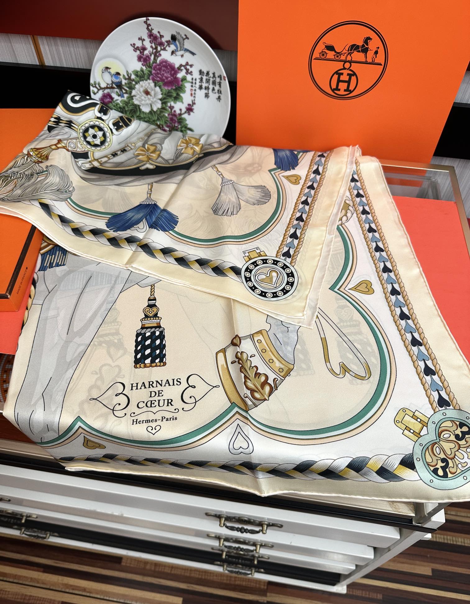 🔥高版本 爱马仕 2025新款【骏马奔腾】精致手工卷边，买到都说好👍下手一定要快高端 大爱❤️女人尤物 