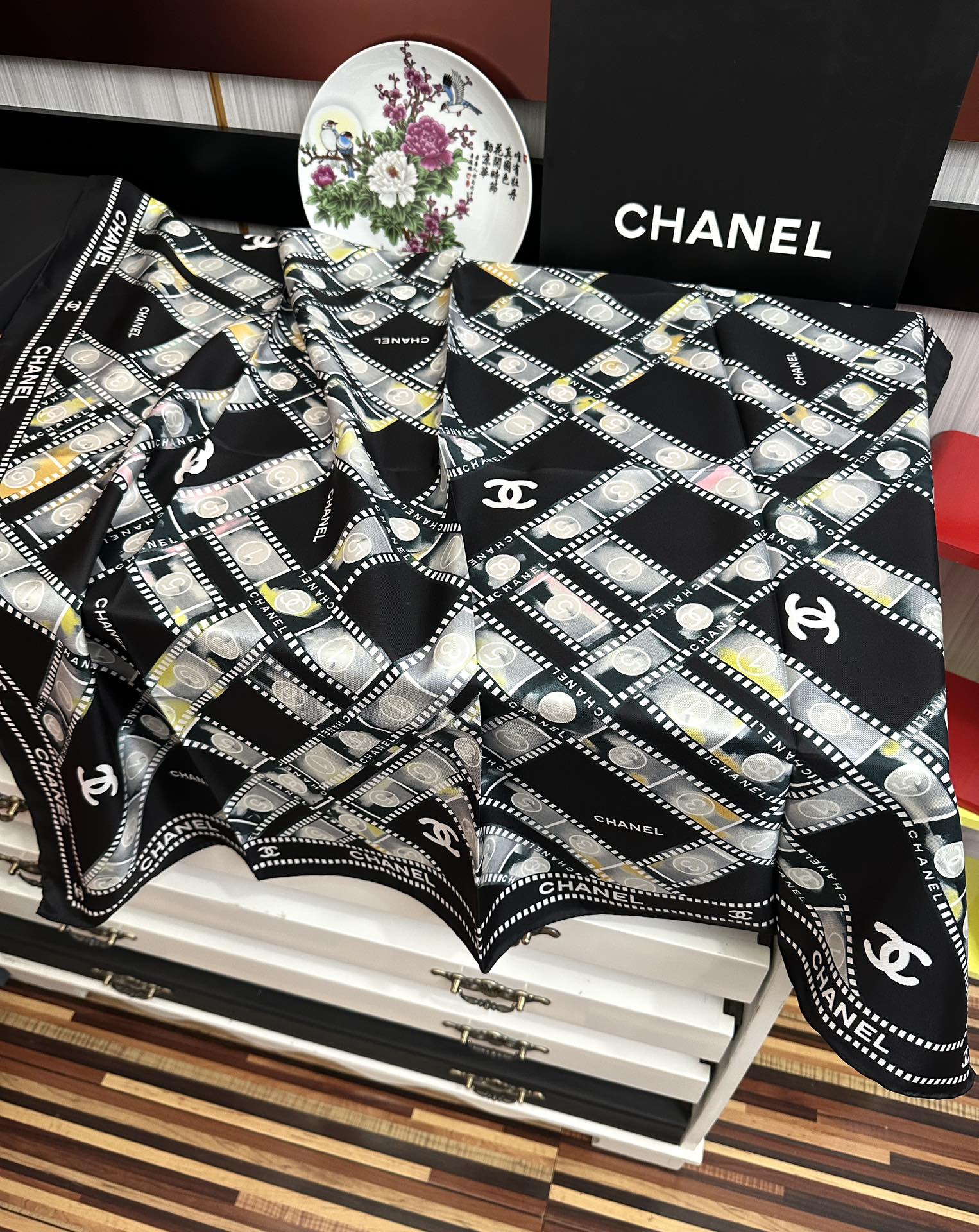 🔥𝐂𝐡𝐚𝐧𝐞𝐥 高品质【双面同色 电影胶卷🎞️】18姆米 原单品质[庆祝]今年第一款一眼心动的系列[玫瑰