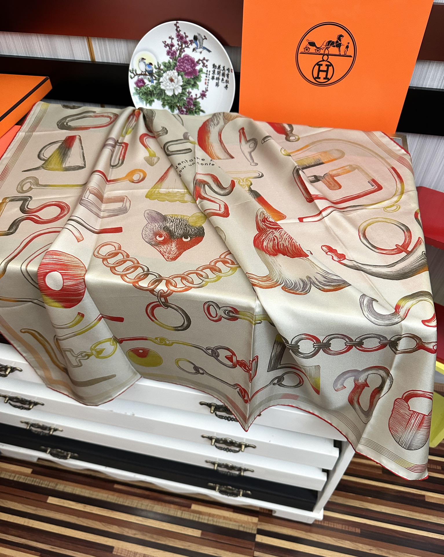 🔥高品质2025爱马仕最新款 官网同步 [太阳]精致卷边[嘴唇]太美了品质感很显好[得意]好搭到上瘾的丝