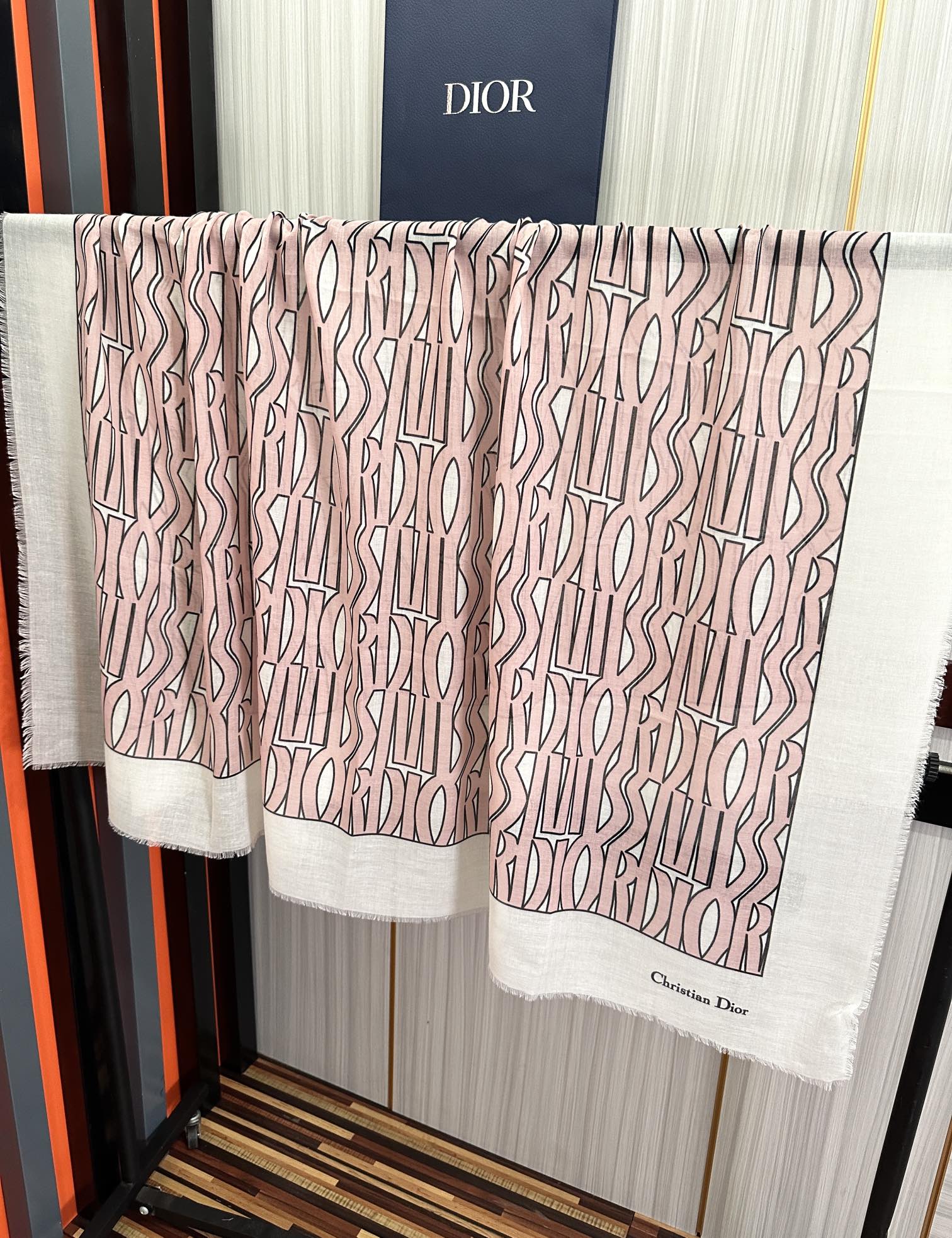 🔥 迪奥 新款羊绒围巾长款披肩[爱心]纯粹的高级和时髦感[玫瑰]太有品味了[月亮]招牌元素高端围巾披肩~