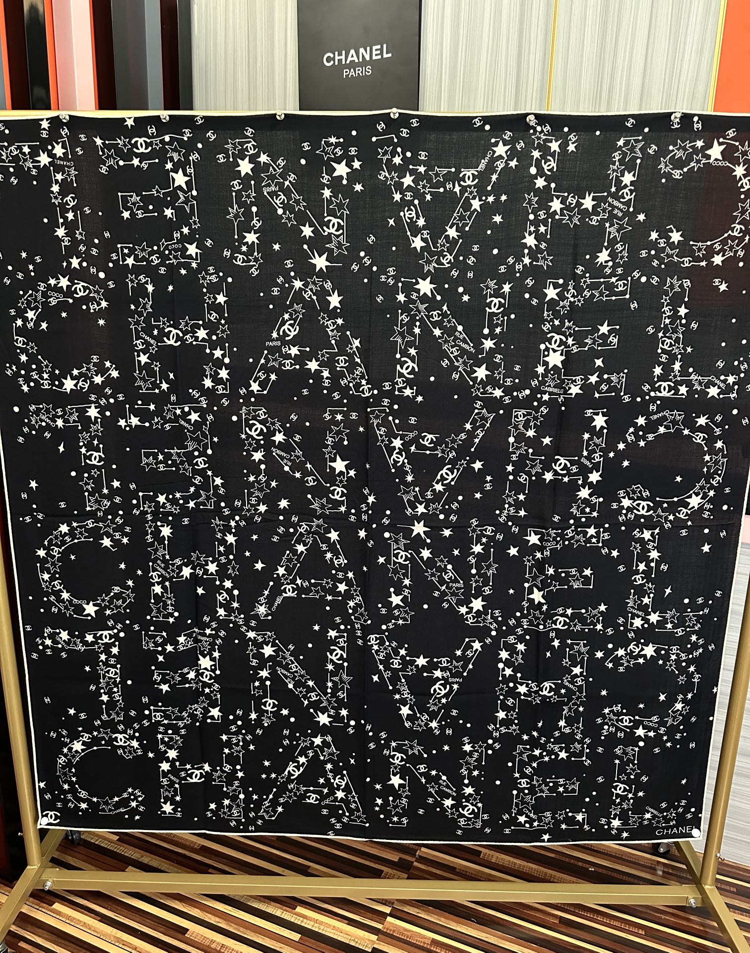 新款❤️2025 香奈儿 星星✨涂鸦 官网同步 【双面同色】[發]经典设计优雅风[礼物]~气质到骨子里[