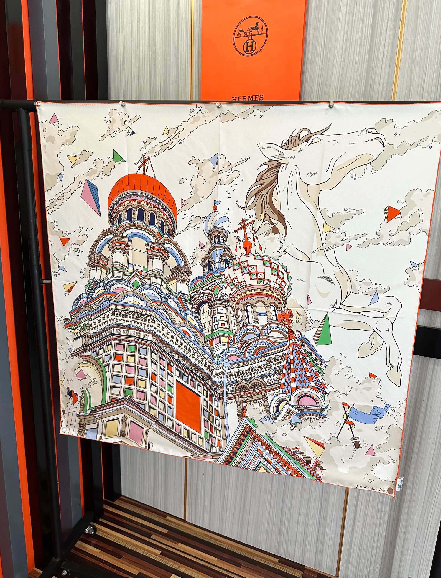 🔥高品质 爱马仕 2025新款太美了【骏马奔腾】精致手工卷边，买到都说好👍下手一定要快高端 大爱❤️女人