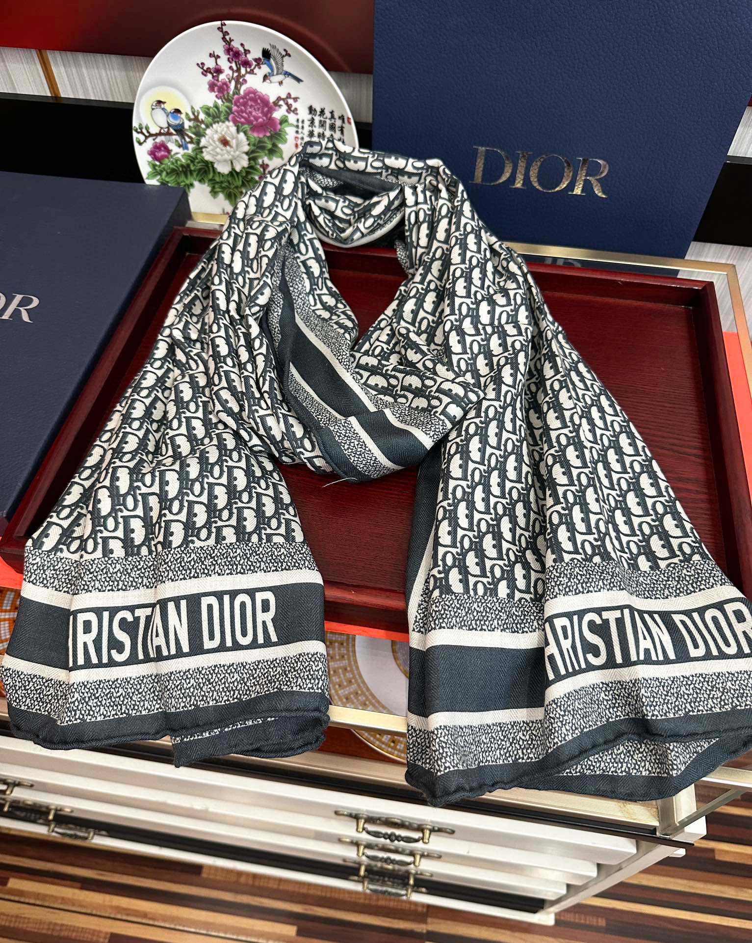 新款迪奥🔥双面同色【D字母】太美了[吃瓜]下手一定要快[嘴唇]四季都可以用[勾引]真心美的让人非常非上身