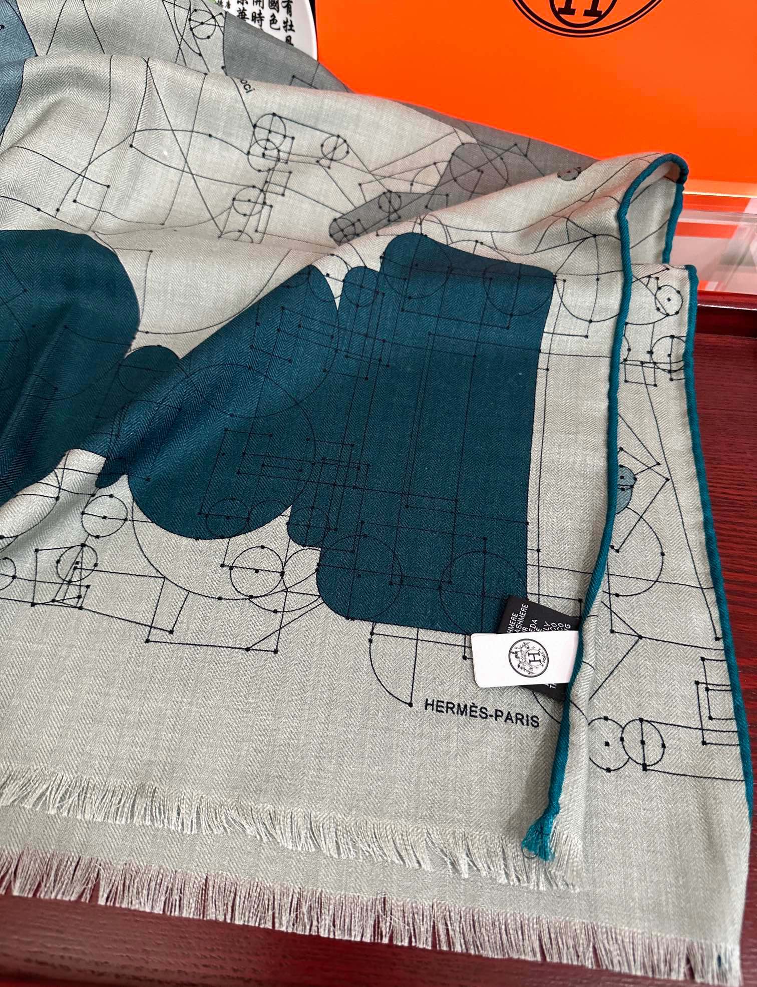 上新❤️爱马士2025【双面同色印花】[吃瓜]下手一定要快[嘴唇]四季都可以用[勾引]真心美的让人非常非