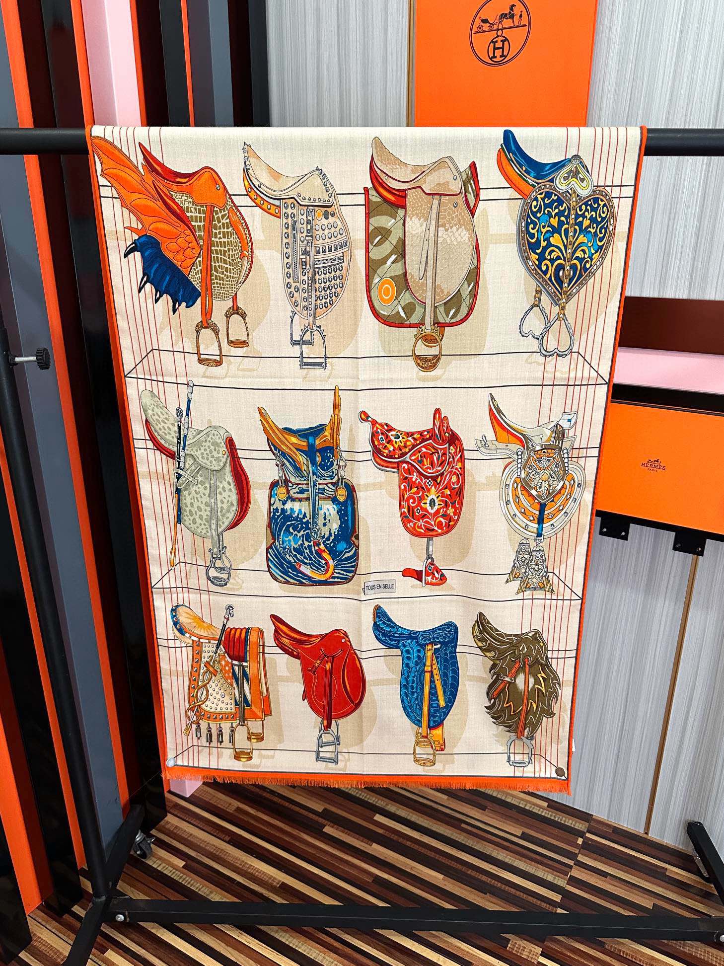 🔥新款 女士们必备款2025 新款爱马仕🔥【双面同色】太美了[吃瓜]下手一定要快[嘴唇]四季都可以用[勾