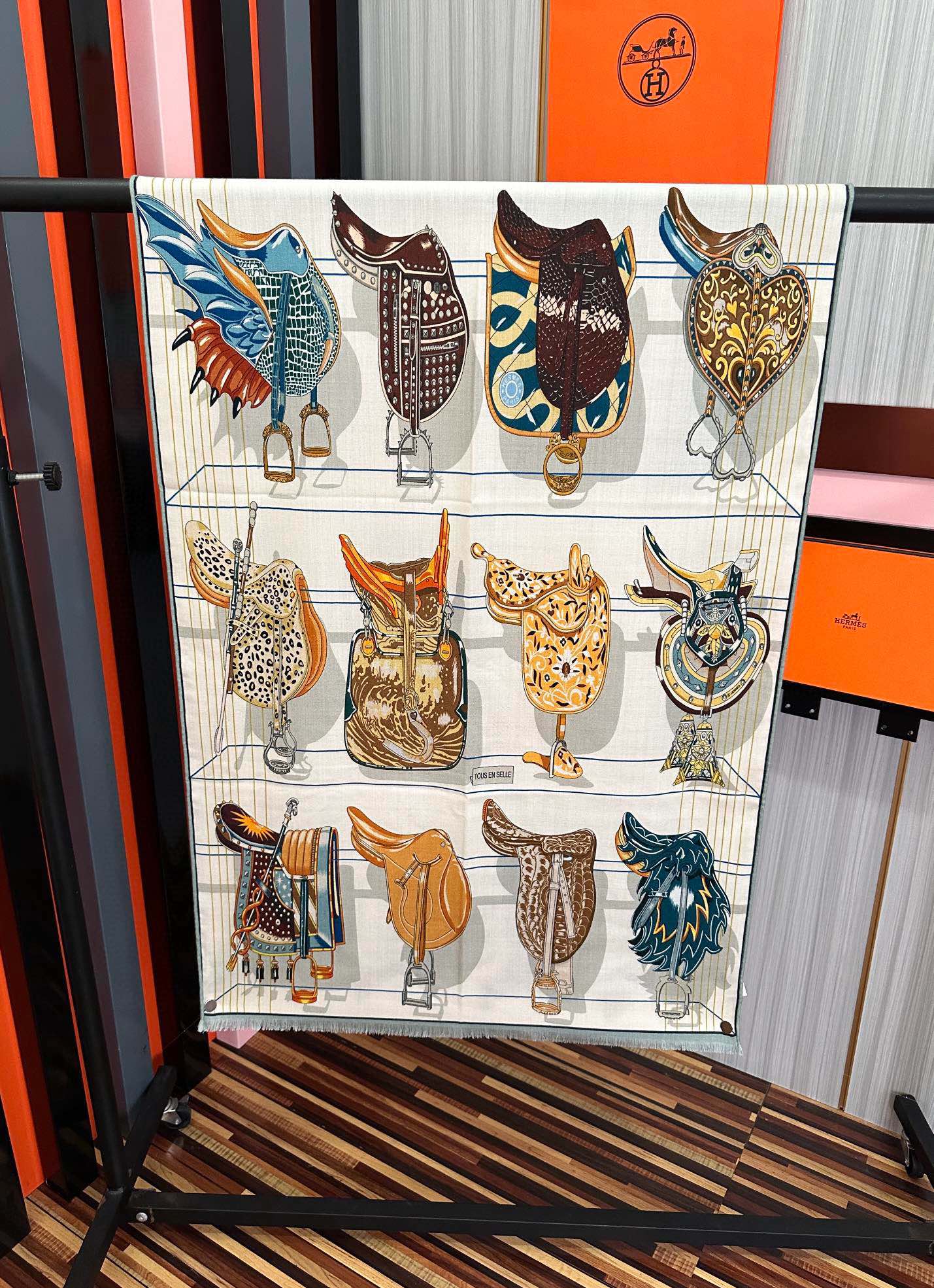 🔥新款 女士们必备款2025 新款爱马仕🔥【双面同色】太美了[吃瓜]下手一定要快[嘴唇]四季都可以用[勾