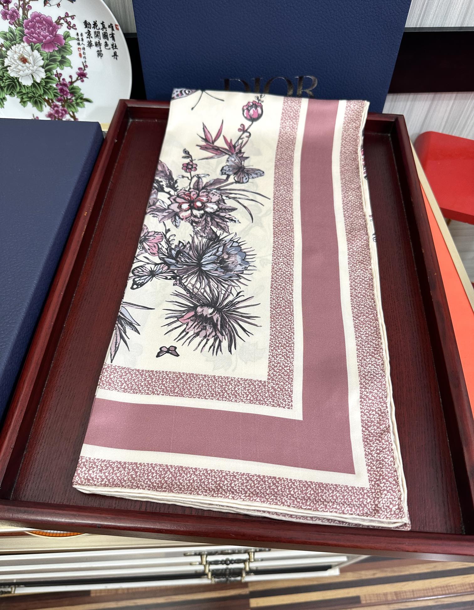 🔥 迪澳2025春夏季新款，太美了[玫瑰]买到都说好👍下手一定要快高端 大爱❤️女人尤物 货极少 四季都