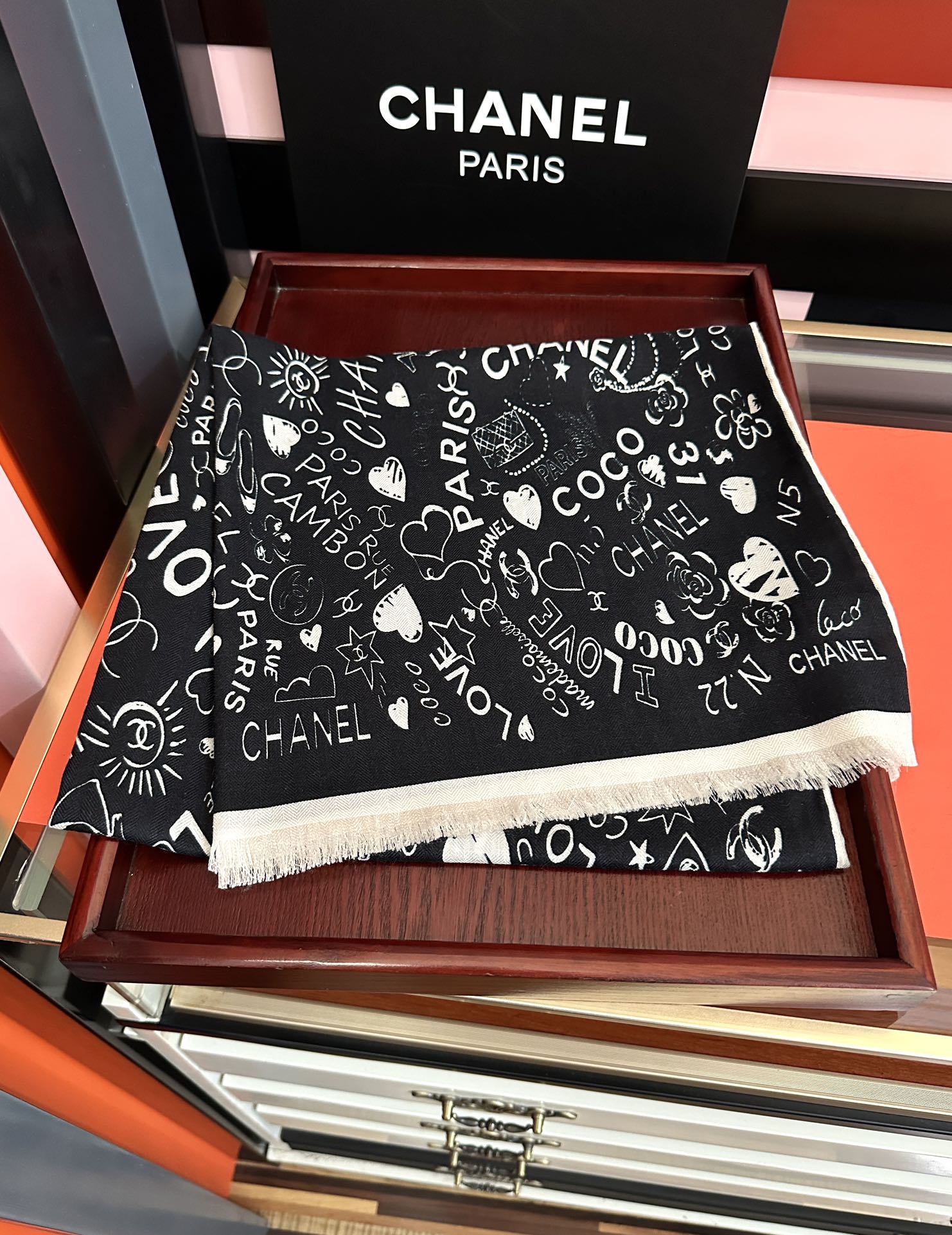 🔥新款 小香 双面同色 2025【coco涂鸦系列】太美了[吃瓜]下手一定要快[嘴唇]四季都可以用[勾引