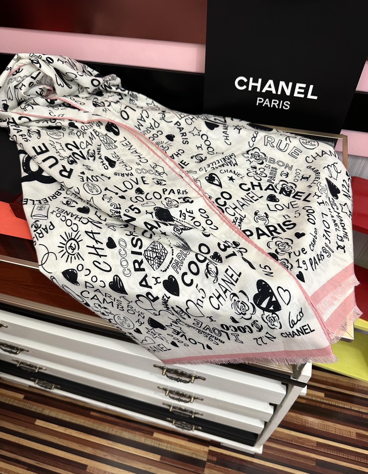 🔥新款 小香 双面同色 2025【coco涂鸦系列】太美了[吃瓜]下手一定要快[嘴唇]四季都可以用[勾引