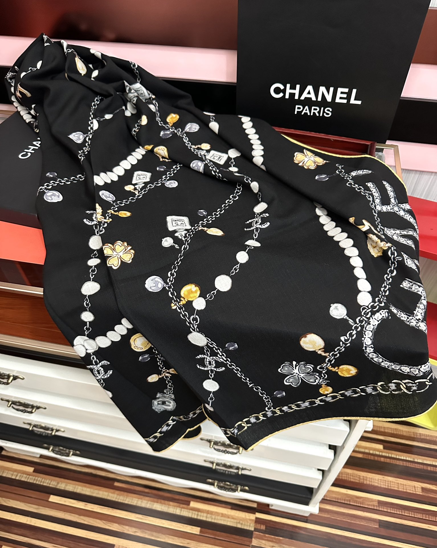 新款❤️2025 香奈儿 ZG同步 太美了 【双面同色】香奶奶永远设计优雅风格[礼物]~气质到骨子里[色