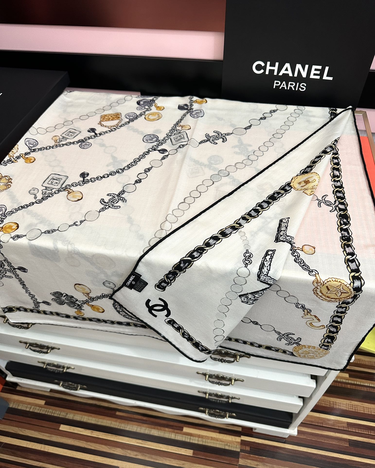 新款❤️2025 香奈儿 ZG同步 太美了 【双面同色】香奶奶永远设计优雅风格[礼物]~气质到骨子里[色