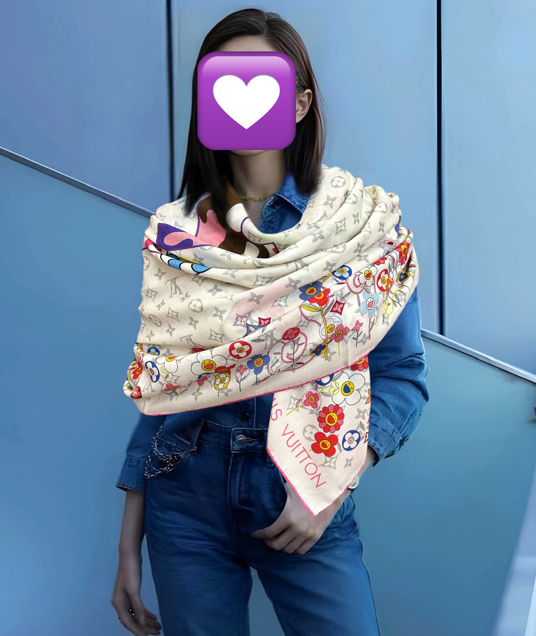 NO:574341,The new LV2025 must-have model for women ZG synchronization [double-sided same color] classic and elegant [gift] ~ temperament to the core [color] The fabrics of the new season are super high-end, really super soft, silky smooth [sun] strong toughness and not easy to be snagged! This year’s new series ~ I’m really impressed by the design. [Strong] A silk scarf [color] gives you the best match [lips] The upper body effect is simply elegant and elegant [gift] very smart. Layered and elegant texture. [Celebration] Fragrance powder is a must-have [hair] Needless to say, the upper body effect is really beautiful (it feels better when paired with clothing, shoes and bags) [Beer] The real thing is definitely more beautiful [Strong] [Sun] Size 140x140, material 30 silk cashmere, 2-color high version scarf, high version scarf, louis vuitton, real silk19860909上新LV2025女士必备款ZG同步【双面同色】经典优雅[礼物]~气质到骨子里[色]新一季的面料超高级,真心超级柔软,丝丝顺滑[太阳]韧性很强 不容易被轻易勾丝！今年新出的系列~真的被这样的设计美到[强]一条的丝巾[色]给你最好的搭配[嘴唇]上身效果简直优雅气质到不行[礼物]非常灵动.层次优雅质感.[庆祝]香粉必入[發]上身效果真的不用多说的美(搭配服饰鞋包更有感觉)[啤酒]实物绝对更美[强][太阳]尺寸140x140、材质30真丝丝羊绒,2色高版本围巾,高版本围巾,louis vuitton,real silk,scarf