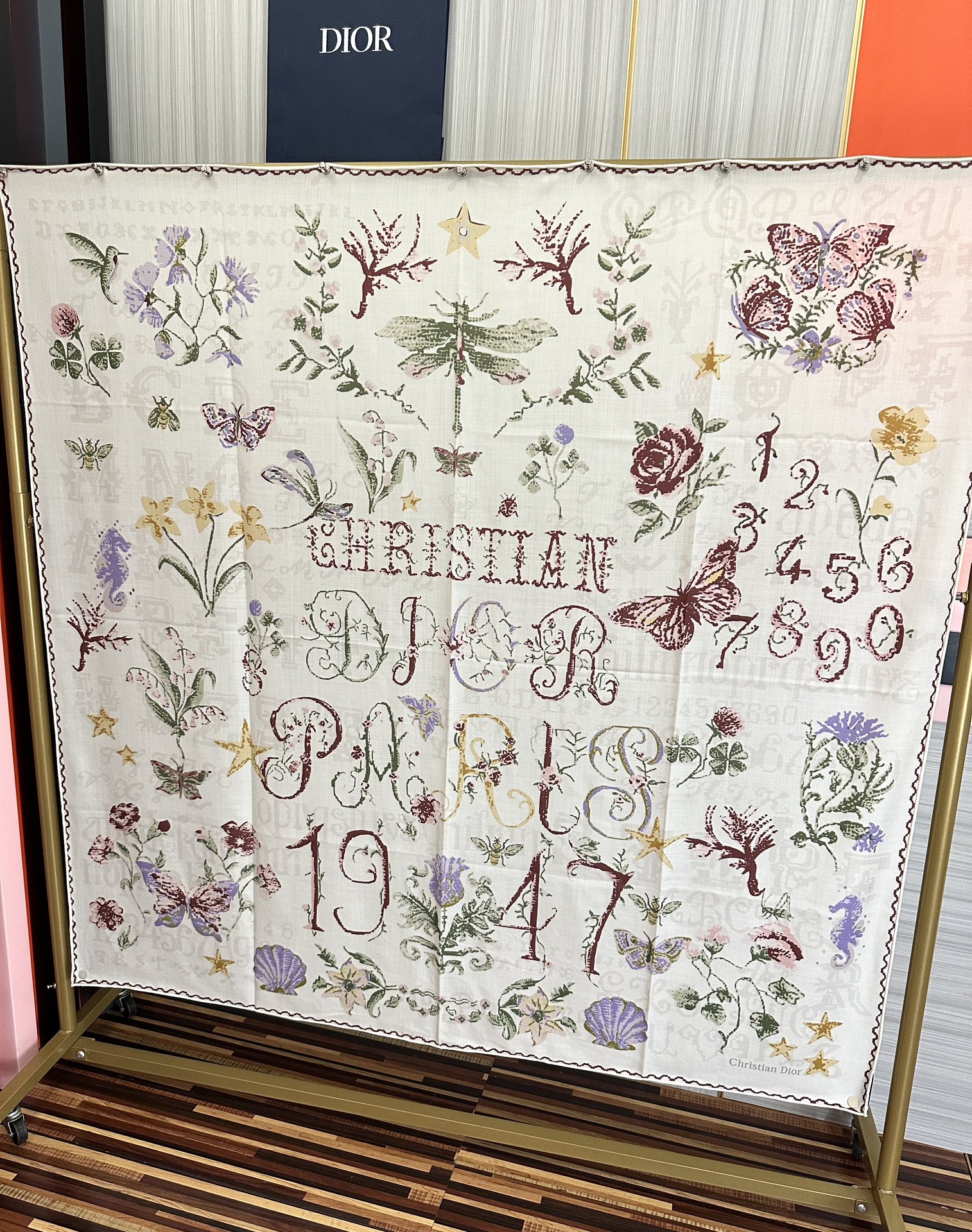 上新❤️迪奥 ZG同步【双面同色】经典优雅[礼物]~气质到骨子里[色]新一季的面料超高级，真心超级柔软，