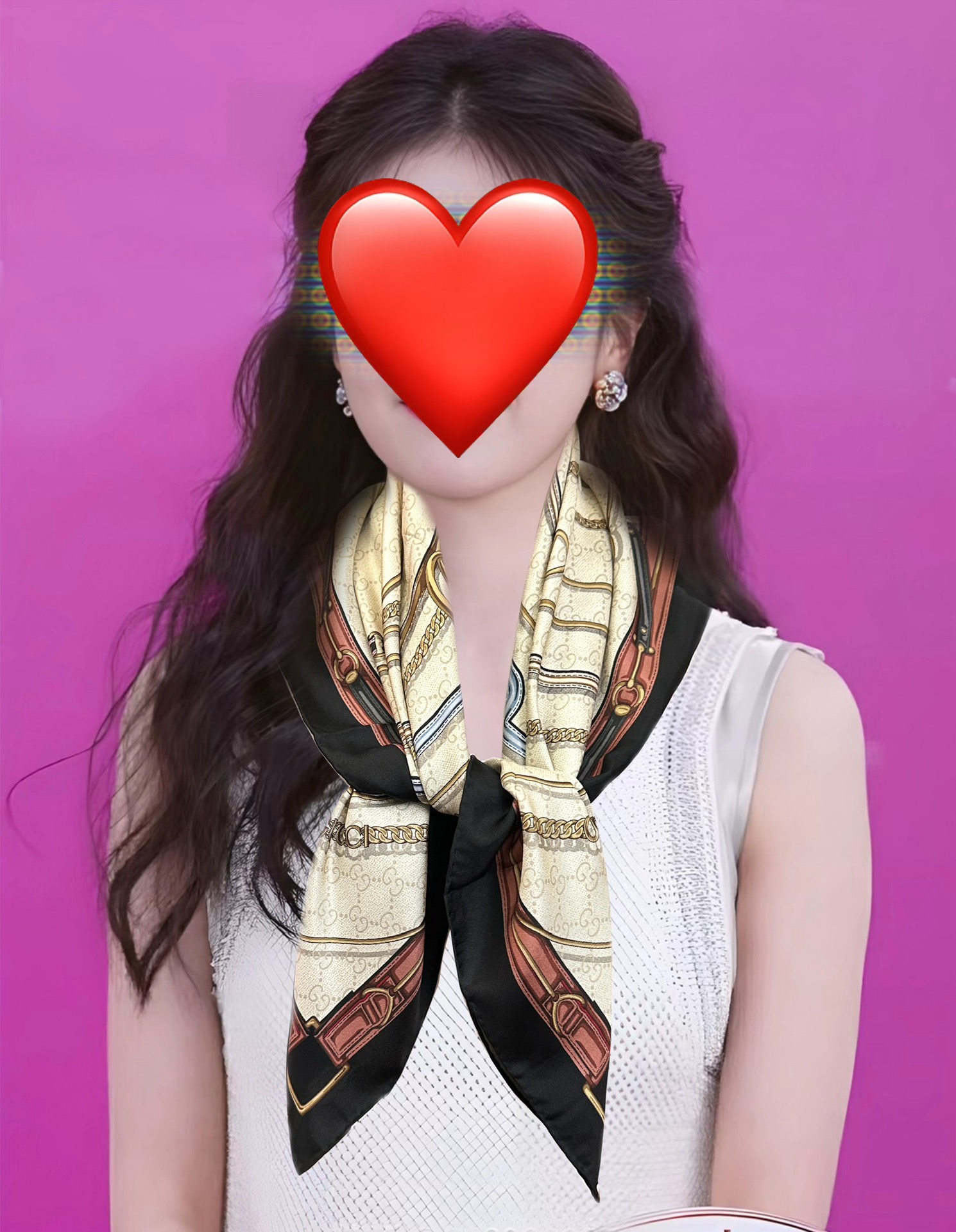 新款 。古奇 2025太美了必备款官网同步《皮革GG图案系列》印花方巾[庆祝]手工卷边品牌标志性不断焕新