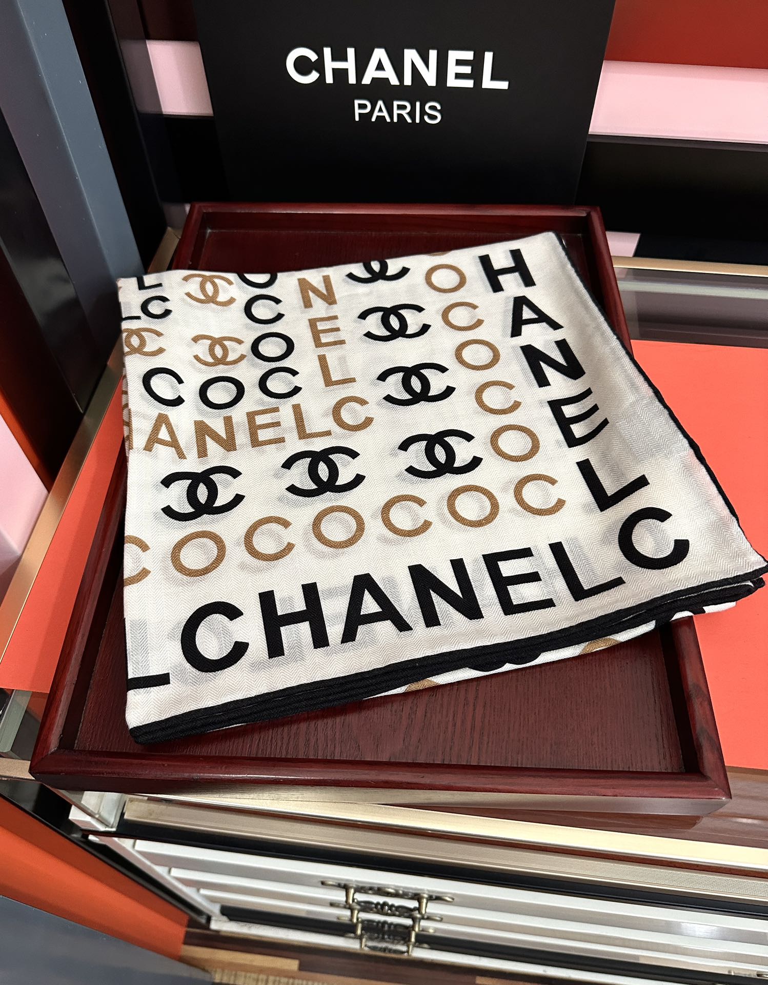 上新❤️2025 香奈儿 ZG同步 【coco风格字母】[發]经典设计优雅风[礼物]~气质到骨子里[色]