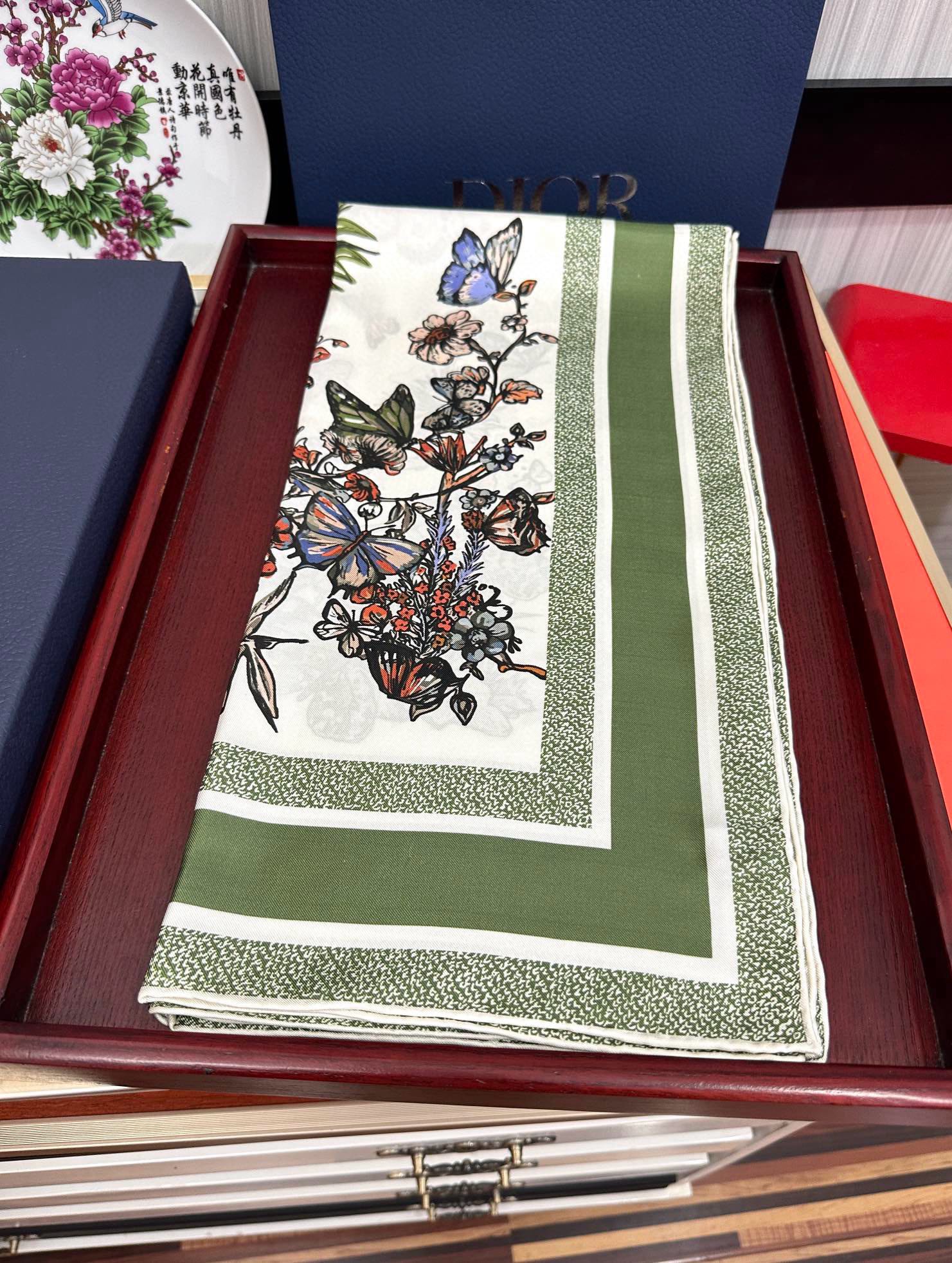 🔥 迪澳2025春夏季新款，太美了[玫瑰]买到都说好👍下手一定要快高端 大爱❤️女人尤物 货极少 四季都