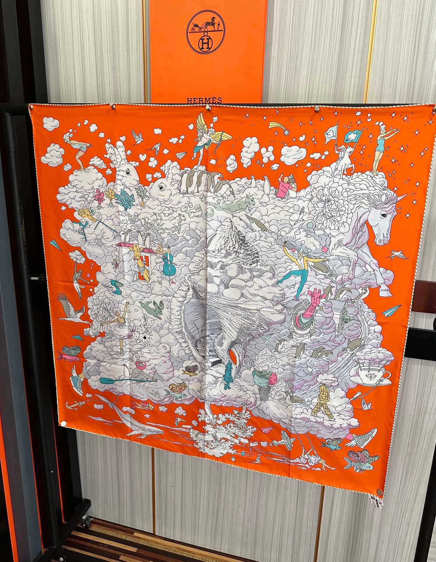 高版本2025𝐇𝐞𝐫𝐦𝐞𝐬 🔥《我的云间万象》设计犹如梦幻的邀约[庆祝]这条丝巾充满了童趣[發]富有想象