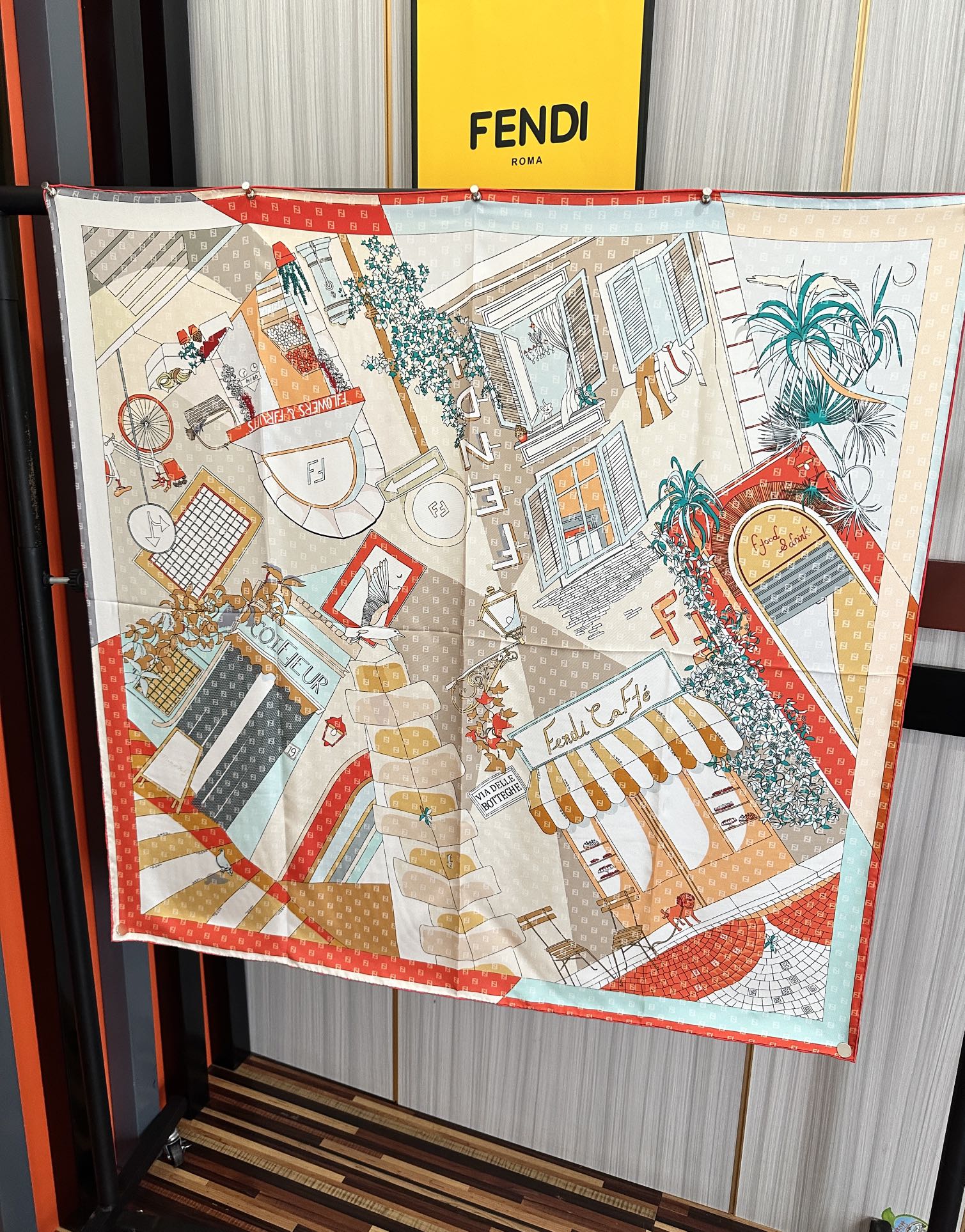 🔥新款2025Fendi 围巾 采用定制的“Walking around Rome”图案[庆祝]灵感源自