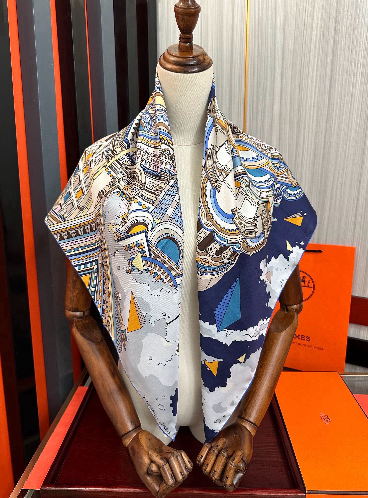 🔥高品质 爱马仕 2025新款太美了【骏马奔腾】精致手工卷边，买到都说好👍下手一定要快高端 大爱❤️女人