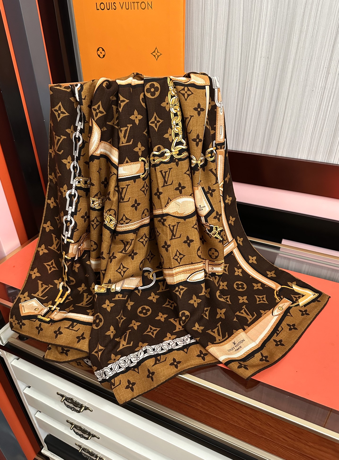 上新❤️LV 2025【双面同色热】永远都是那么经典优雅[礼物]~气质到骨子里[色]新一季的面料超高级，