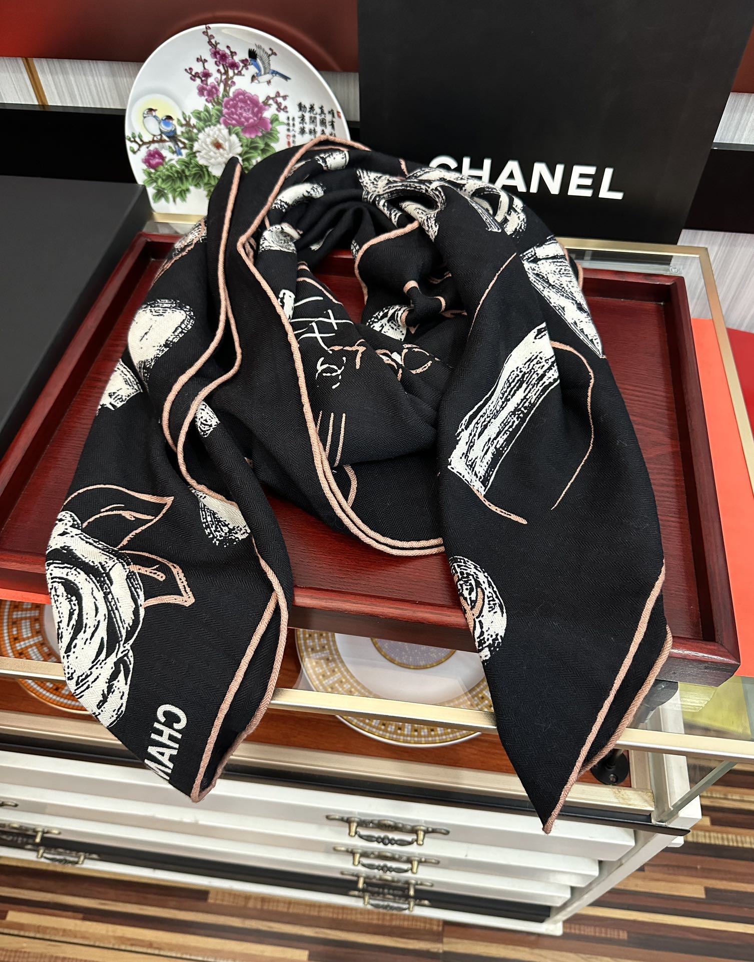 上新❤️2025 香奈儿 太美了 【双面同色】[發]经典茶花帽子🎩设计优雅风[礼物]~气质到骨子里[色]