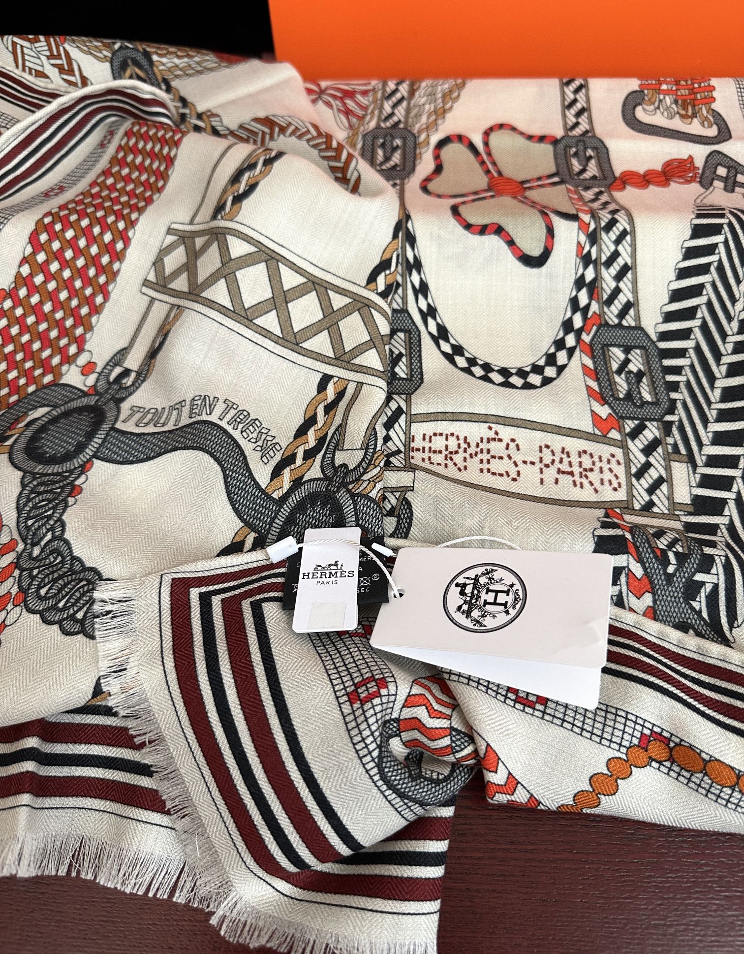 🔥新款2025 爱马仕🔥【双面同色】太美了[吃瓜]下手一定要快[嘴唇]四季都可以用[勾引]真心美的让人非