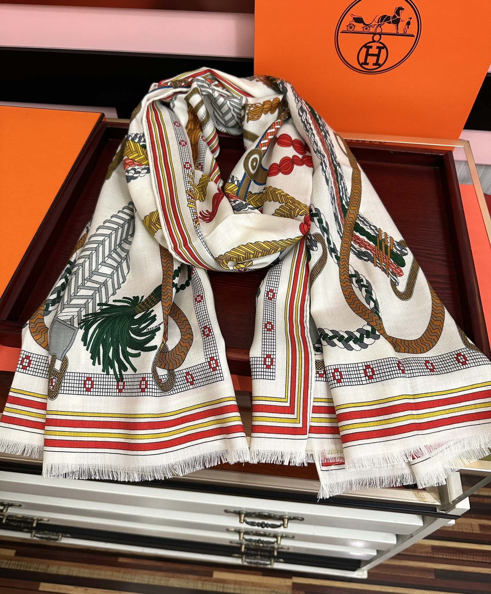 🔥新款2025 爱马仕🔥【双面同色】太美了[吃瓜]下手一定要快[嘴唇]四季都可以用[勾引]真心美的让人非