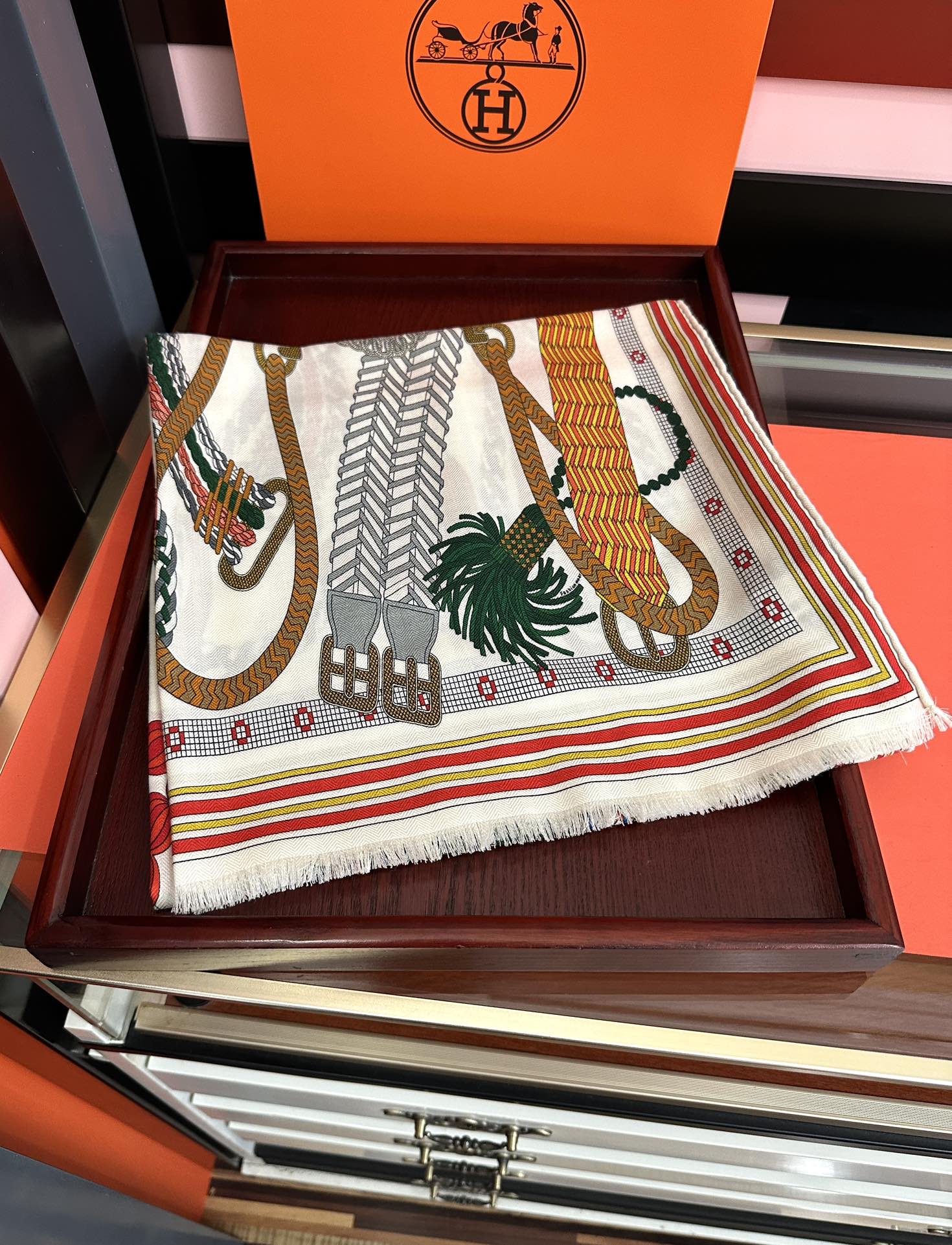 🔥新款2025 爱马仕🔥【双面同色】太美了[吃瓜]下手一定要快[嘴唇]四季都可以用[勾引]真心美的让人非