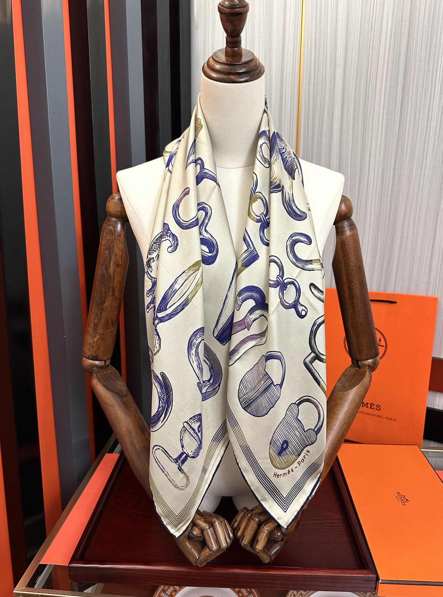 🔥高品质2025爱马仕最新款 官网同步 [太阳]精致卷边[嘴唇]太美了品质感很显好[得意]好搭到上瘾的丝