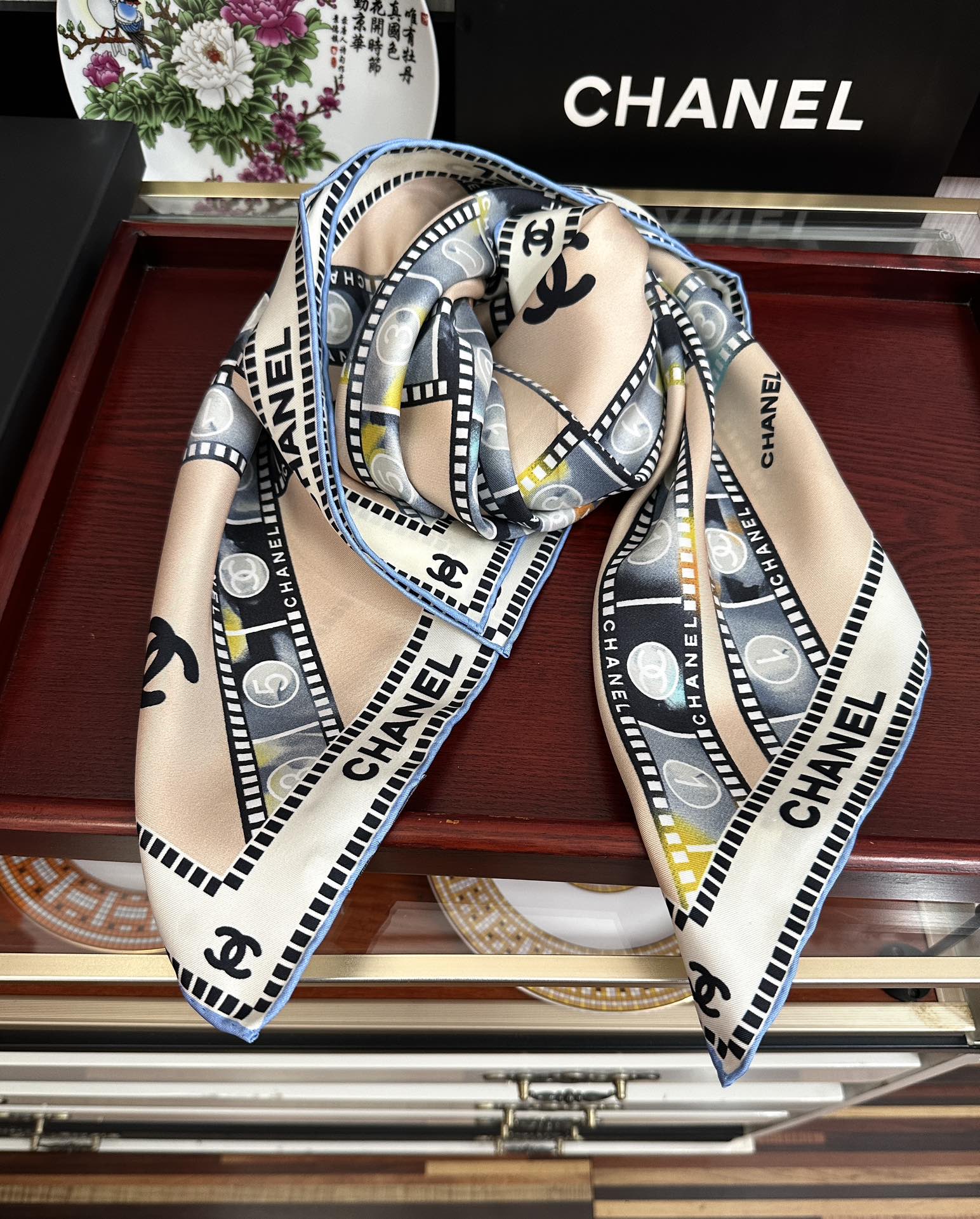 🔥𝐂𝐡𝐚𝐧𝐞𝐥 高品质【双面同色 电影胶卷🎞️】18姆米 原单品质[庆祝]今年第一款一眼心动的系列[玫瑰