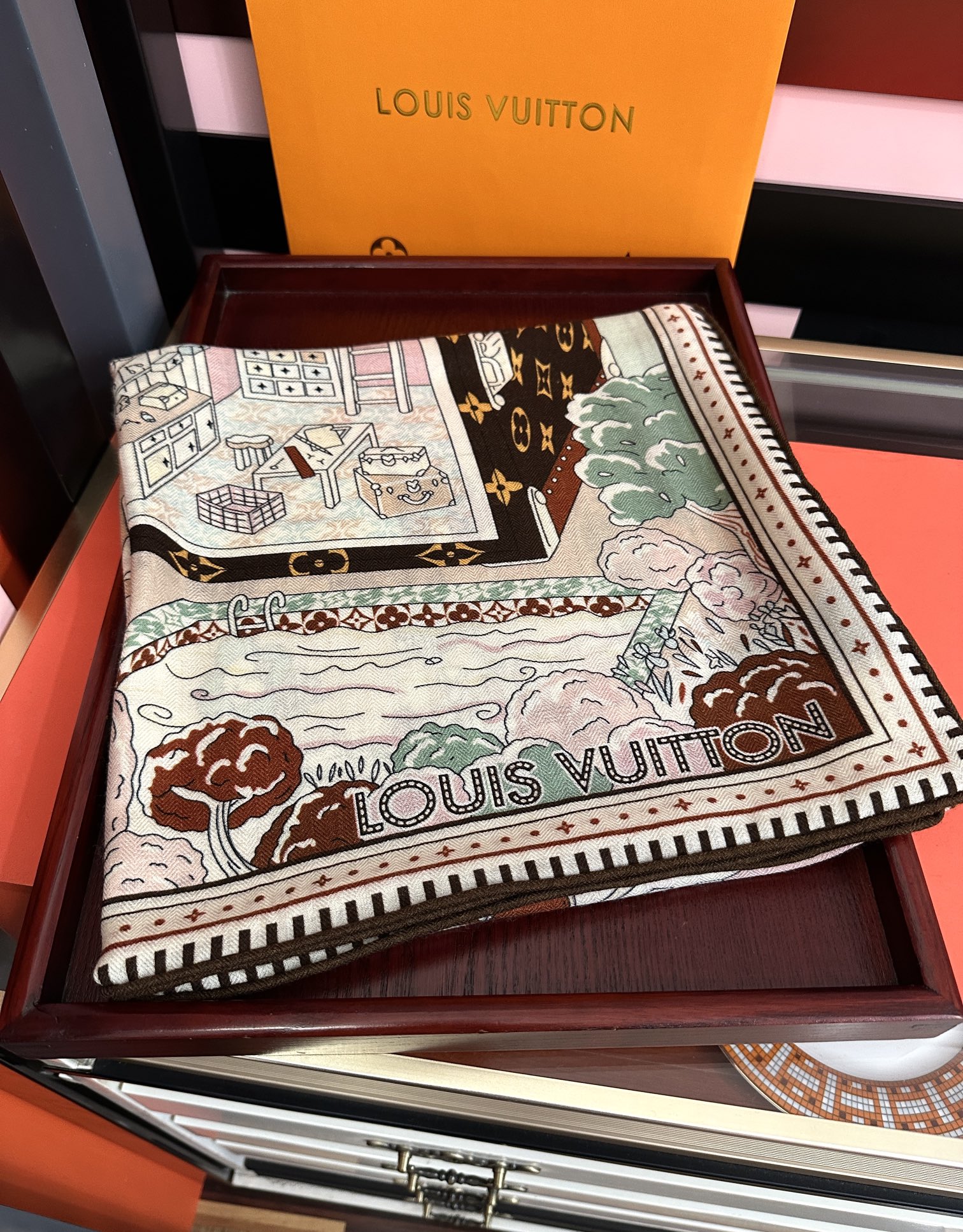 新款LV 今年的爆款【双面同色】经典优雅[礼物]~气质到骨子里[色]新一季的面料超高级，真心超级柔软，丝