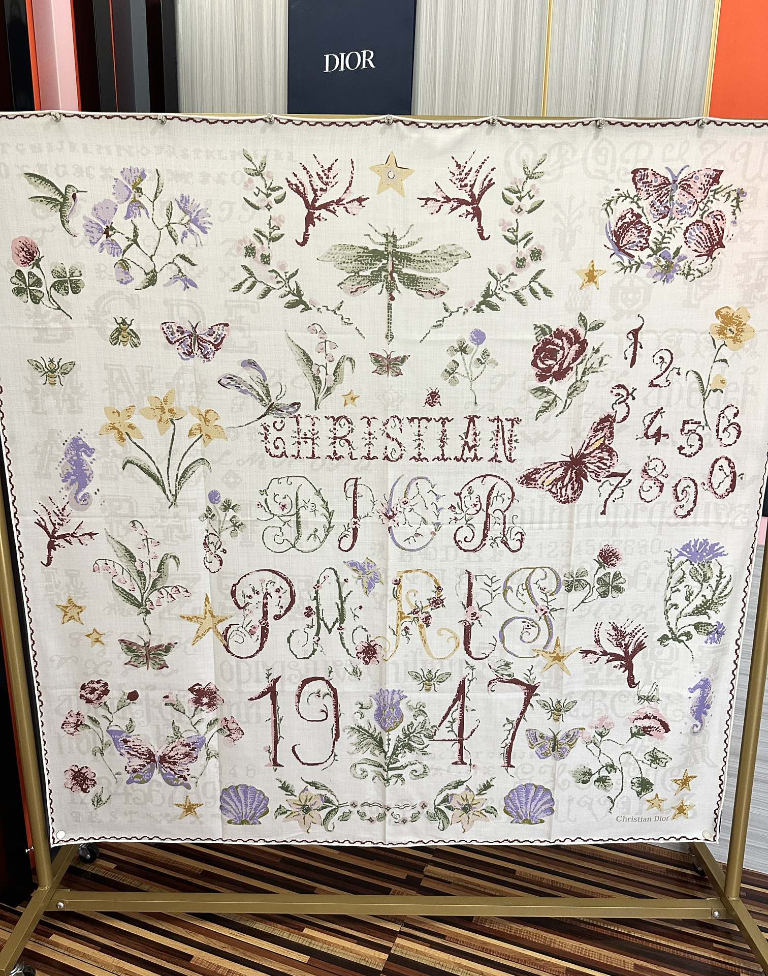 上新❤️迪奥 ZG同步【双面同色】经典优雅[礼物]~气质到骨子里[色]新一季的面料超高级，真心超级柔软，