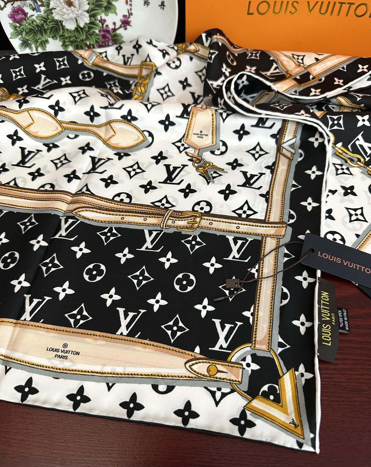 上新，L家 2025年最新款🔥💃💄女神及日常都非常好搭配的款😍平时穿搭也非常好搭配，整个人看起来都会神采