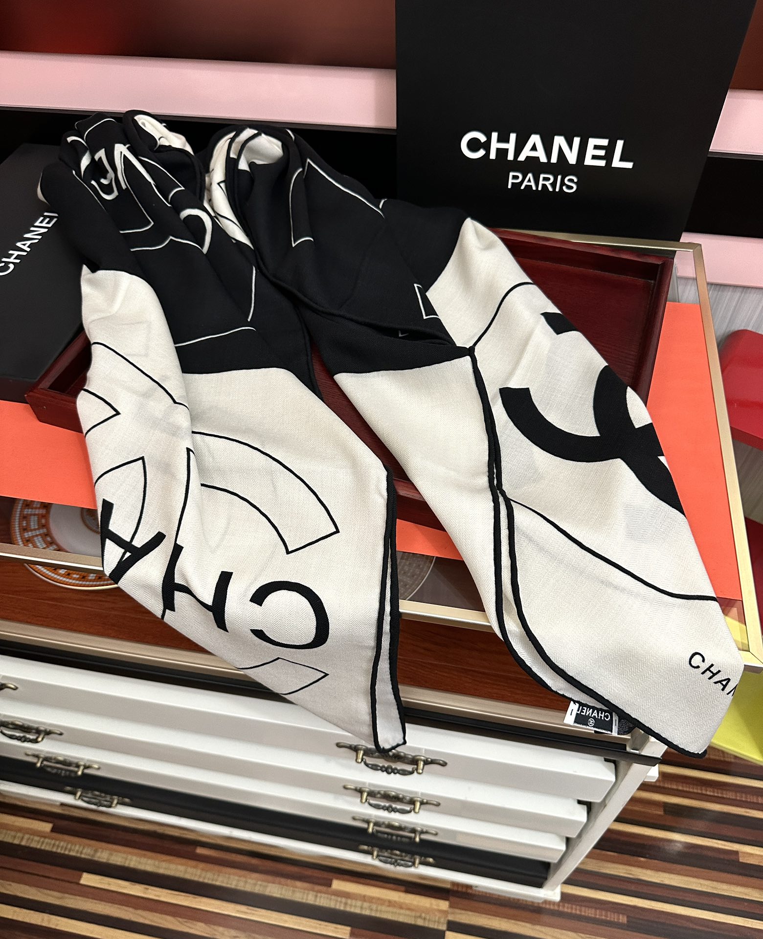 上新❤️2025 香奈儿 香奶奶永远都那么经典 太美了 【双面同色】大双C标志 设计优雅[礼物]~气质到