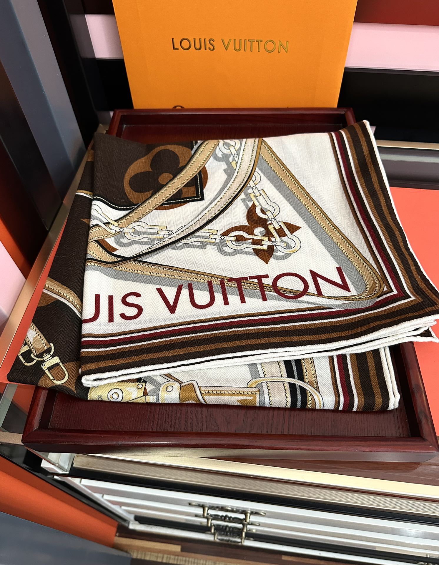 新款❤️LV 2025经典 【双面同色】经典优雅[礼物]~气质到骨子里[色]新一季的面料超高级，真心超级