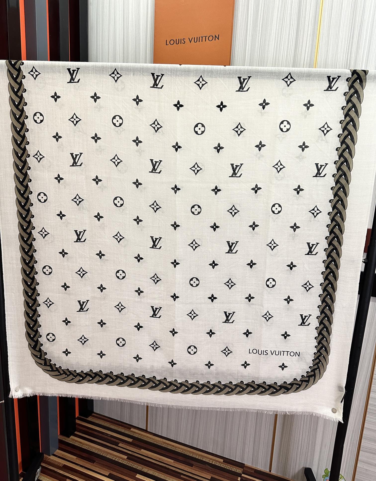 🔥 L v家 2025最新款‼️真心赞👍【戒指绒长巾】😘💍实物真心美 🎀披肩配以印花💓💃🏻无论设计喷绘都