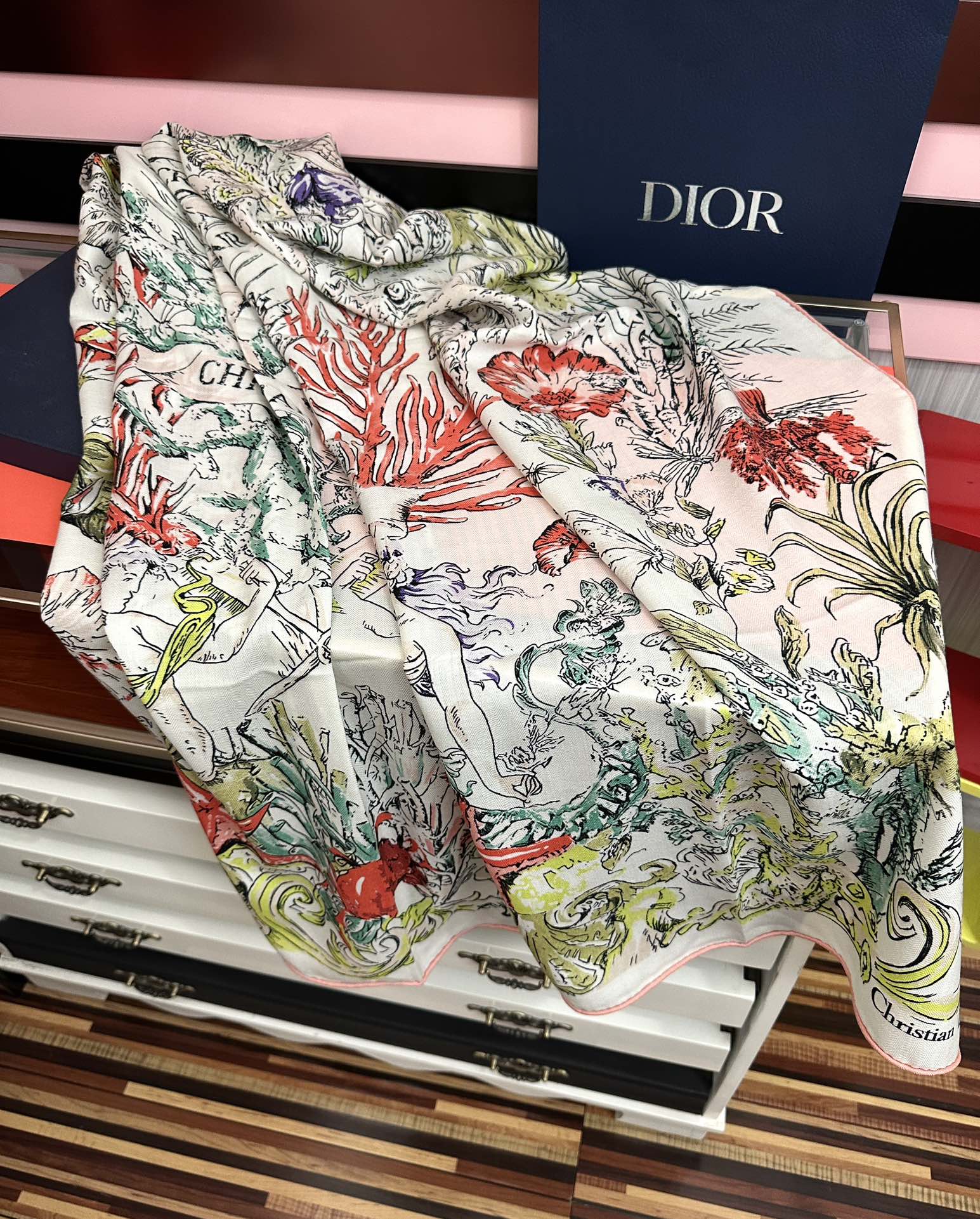 ❤️2025 迪奥 太美了ZG同步 【双面同色】[發]经典设计优雅风[礼物]~气质到骨子里[色]新一季的