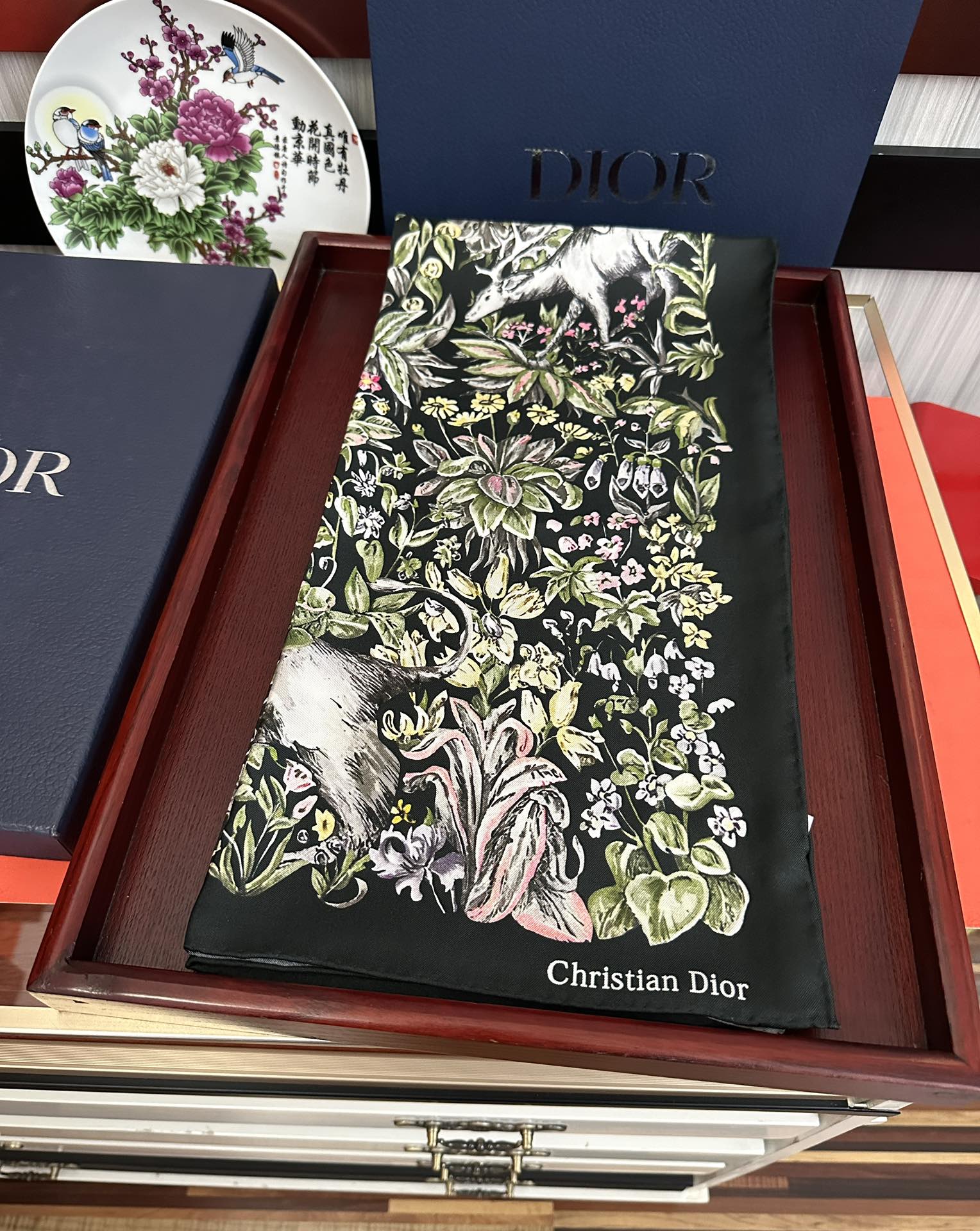 🔥新款 迪奥 官网同步 【花卉系列】太美了 2025春夏季新款，太美了[玫瑰]买到都说好👍下手一定要快高