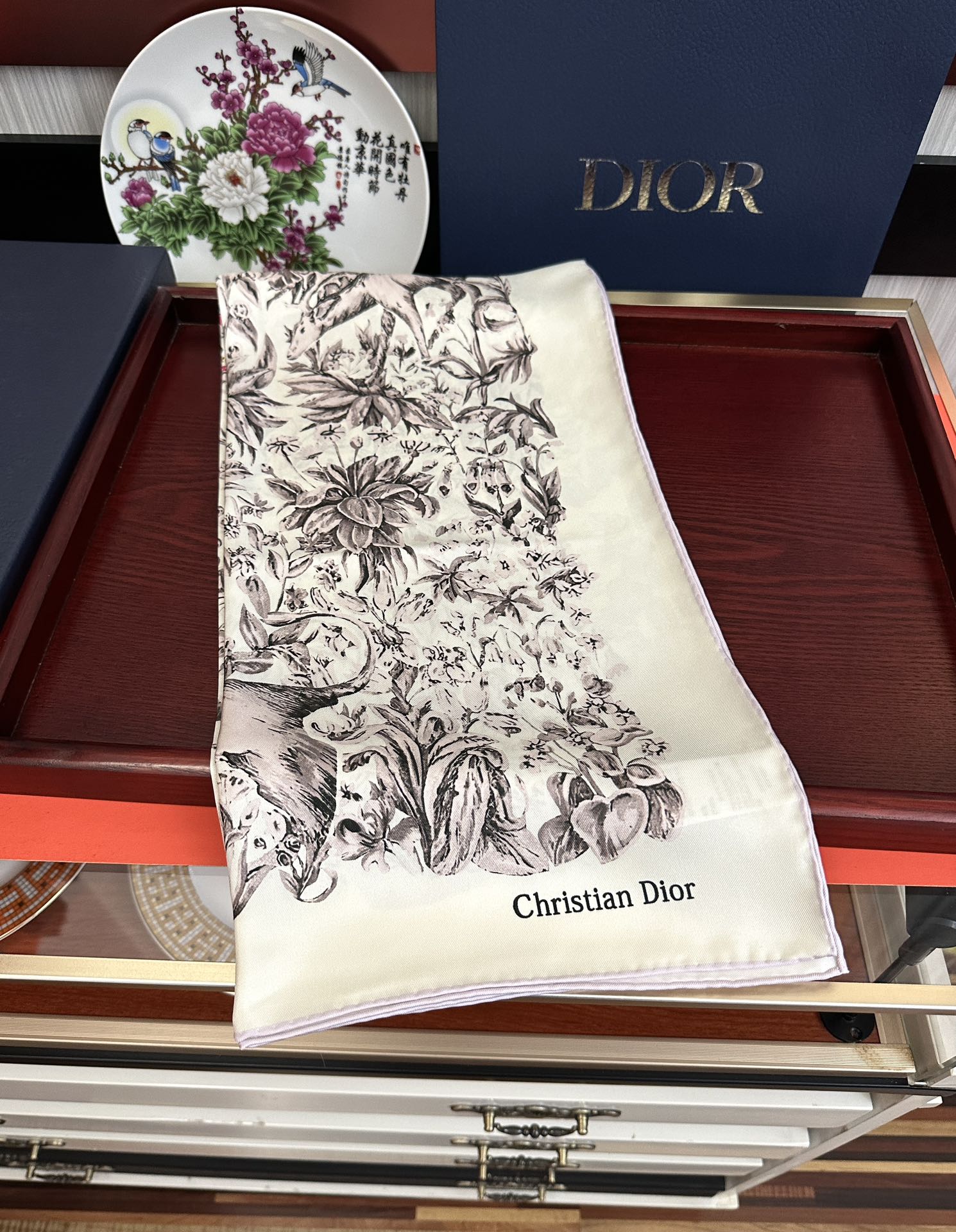 🔥新款 迪奥 官网同步 【花卉系列】太美了 2025春夏季新款，太美了[玫瑰]买到都说好👍下手一定要快高