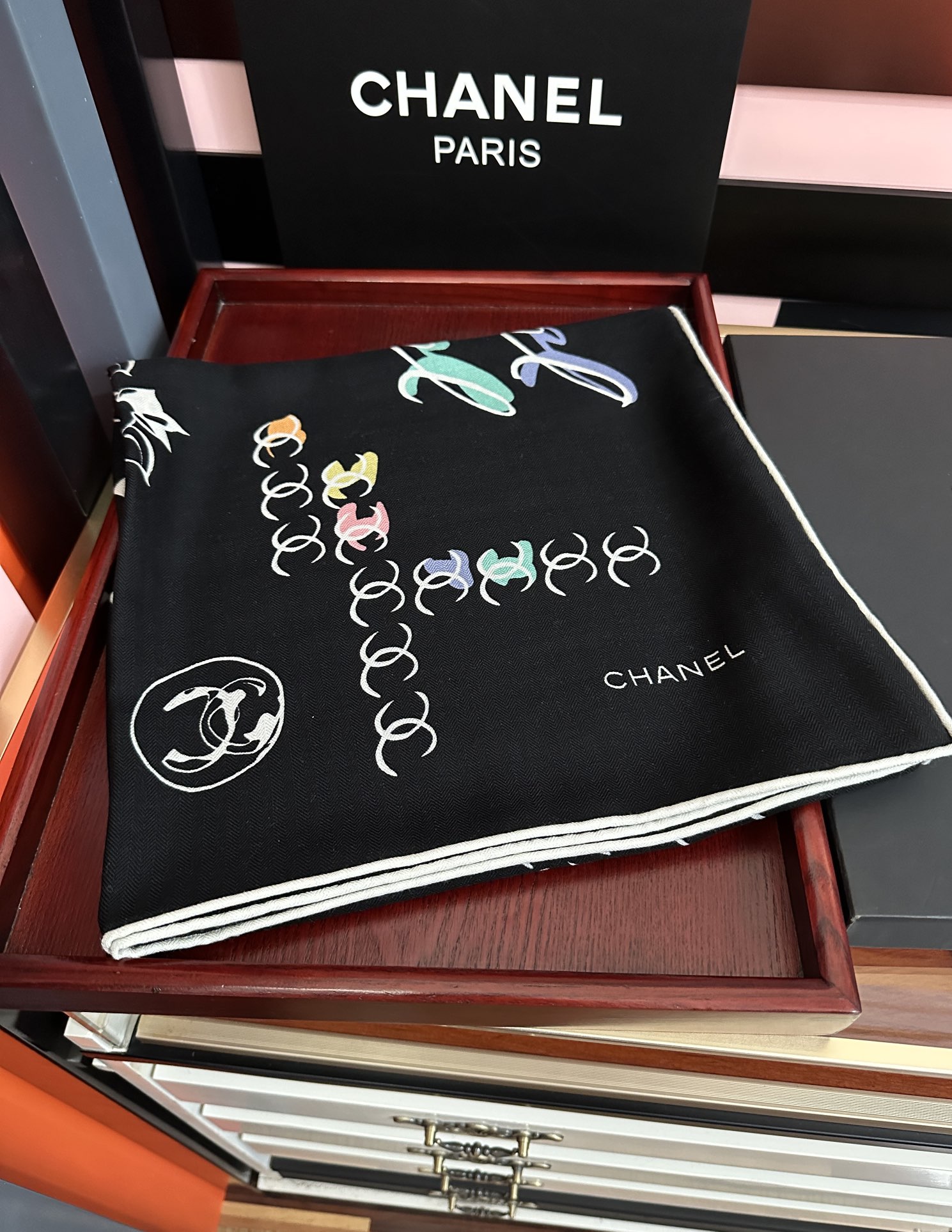 上新❤️ 2025香奈儿 太美了 【双面同色】[發]经典设计优雅风[礼物]~气质到骨子里[色]香奶奶新一