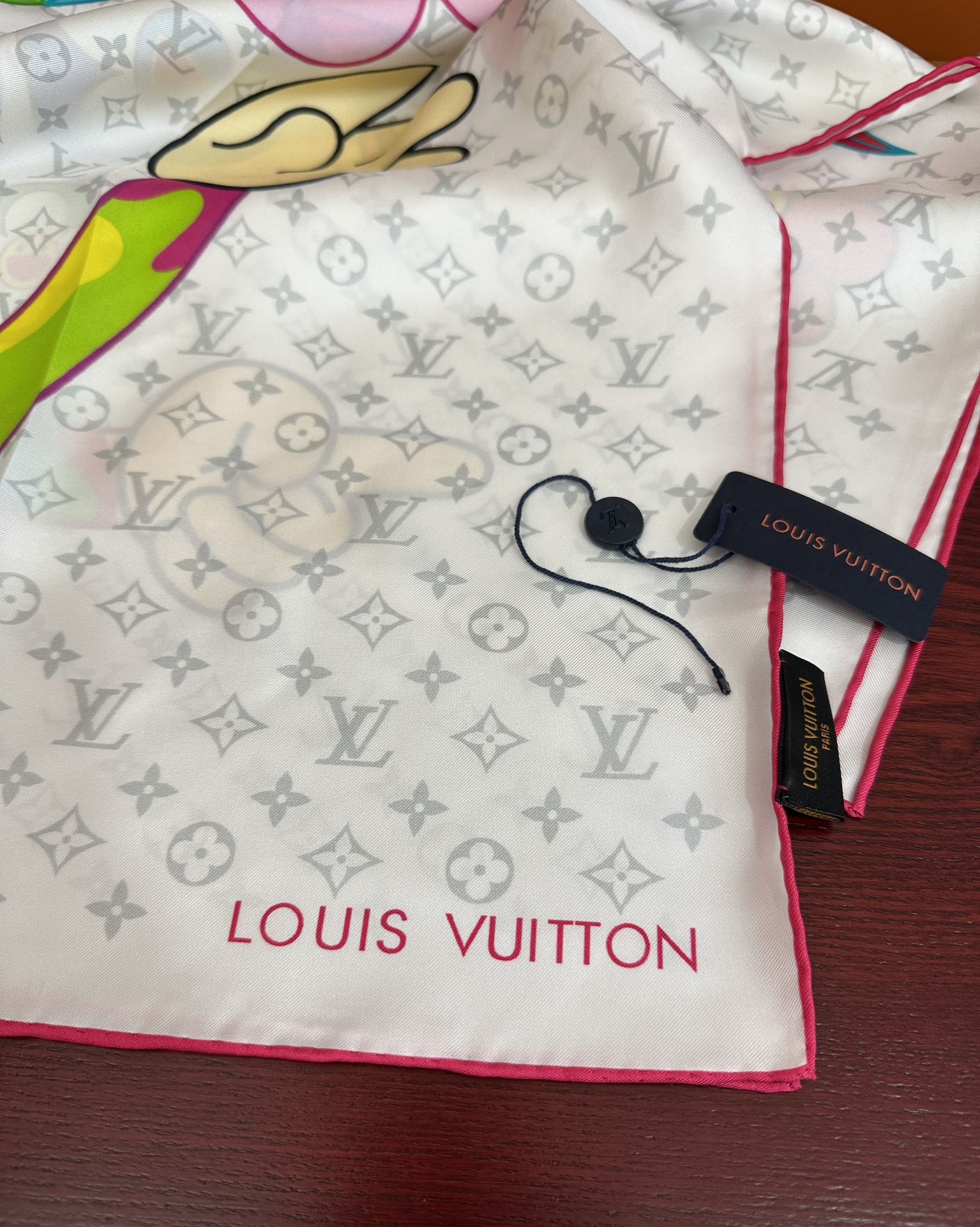 🔥新品LV专柜同步【18mm双面同色】太美了[庆祝]“L家”90典藏方巾通过别致的经典色彩向原创设计致敬