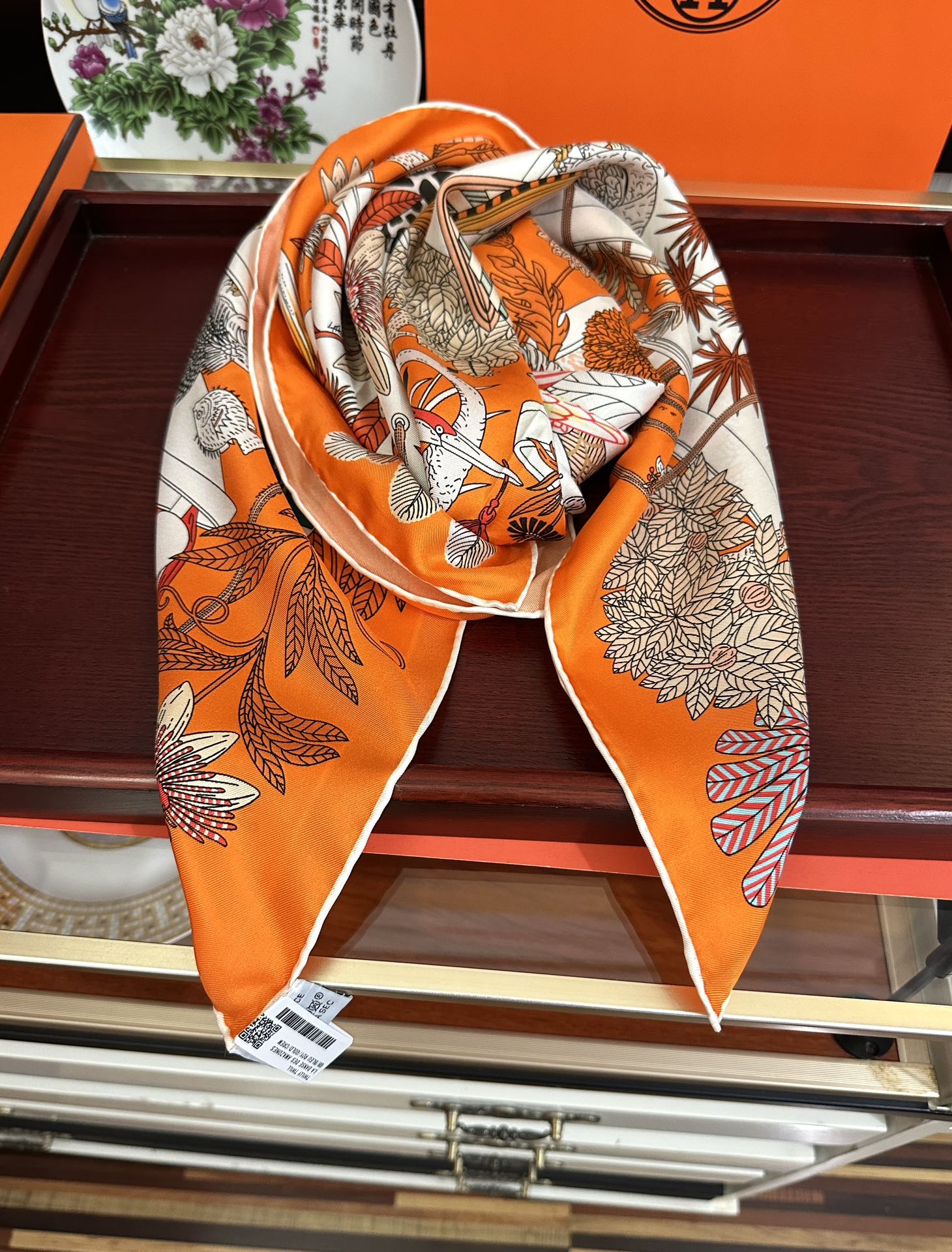 高版本🔥HERMES 【珍奇乐园】[太阳]精致卷边[嘴唇]品质感很显好[得意]好搭到上瘾的丝巾[色]带着