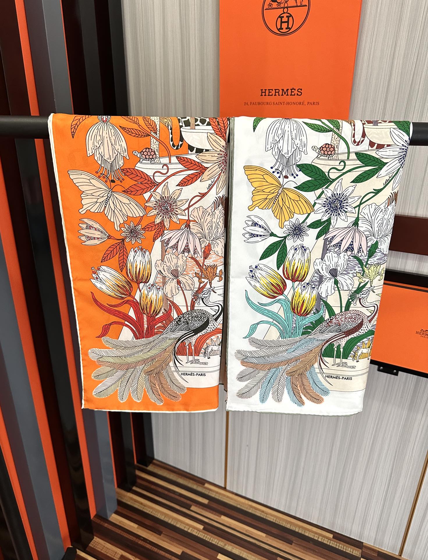 高版本🔥HERMES 【珍奇乐园】[太阳]精致卷边[嘴唇]品质感很显好[得意]好搭到上瘾的丝巾[色]带着