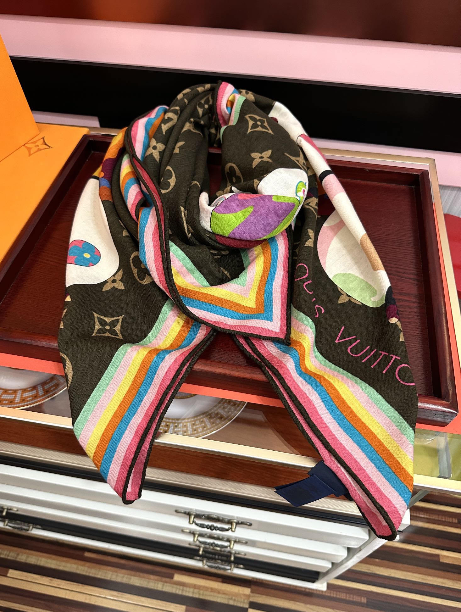 新款❤️LV 太美了ZG同步 【双面同色】今年最流行的花型 经典优雅[礼物]~气质到骨子里[色]新一季的